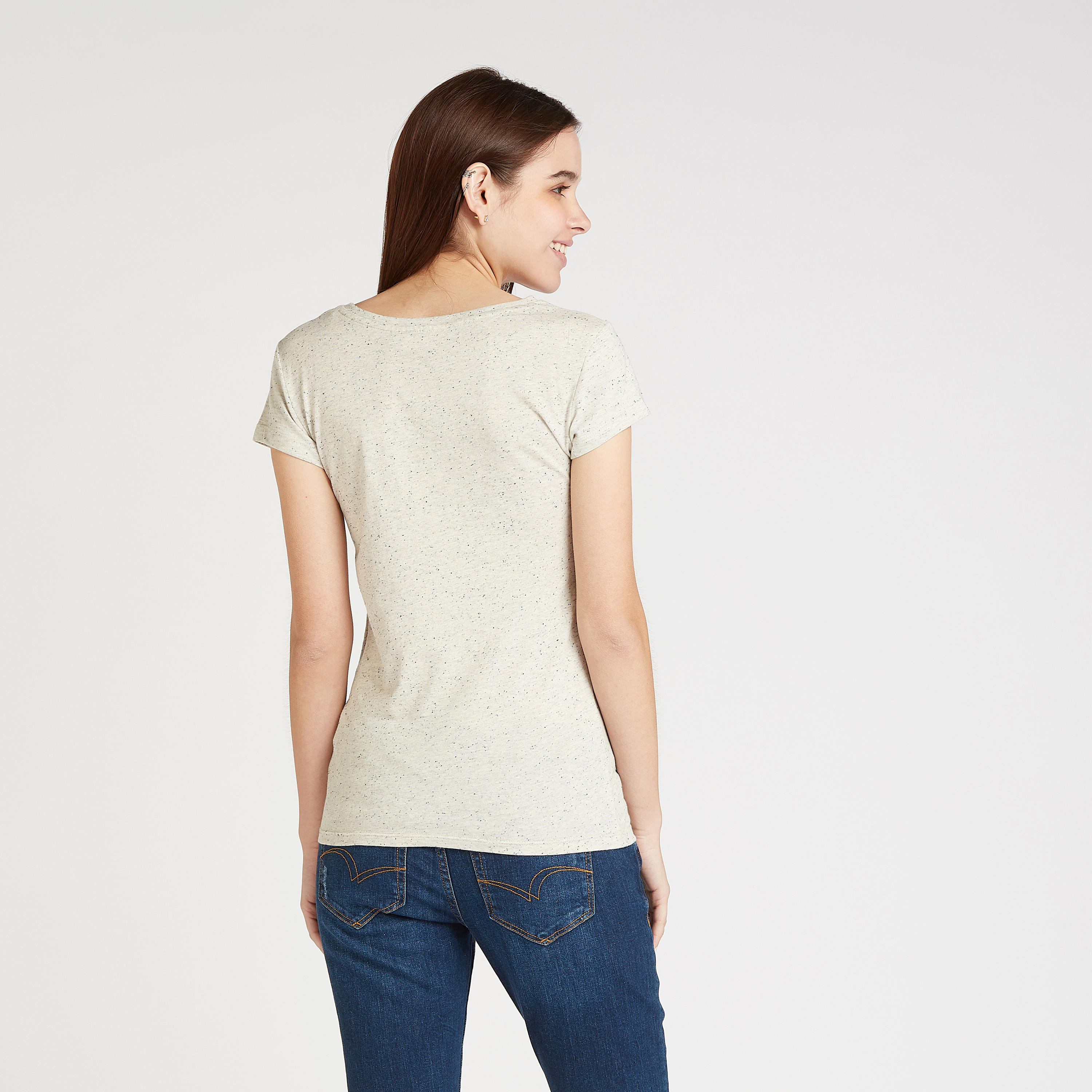 تيشيرت سكيني بياقة مستديرة وأكمام كاب وطبعات جارفيلد-women-clothing-tshirts-image-4