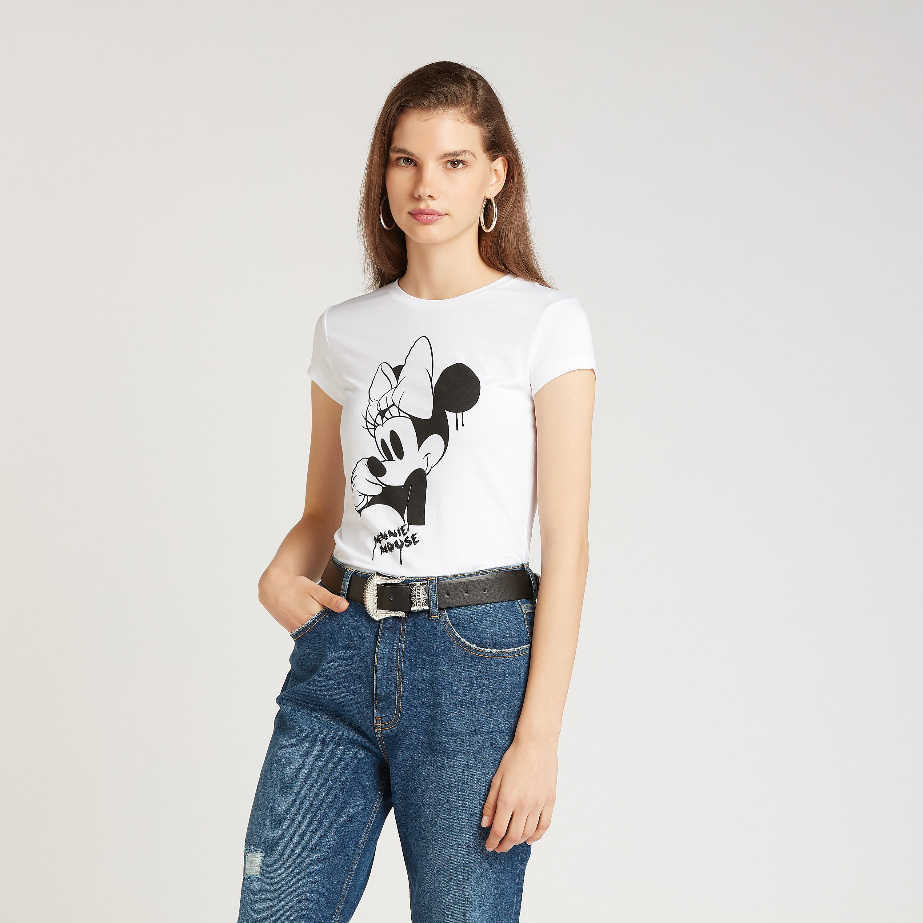 تيشيرت سكيني بياقة ضيّقة وأكمام كاب وطبعات ميني ماوس-women-clothing-tshirts-image-1