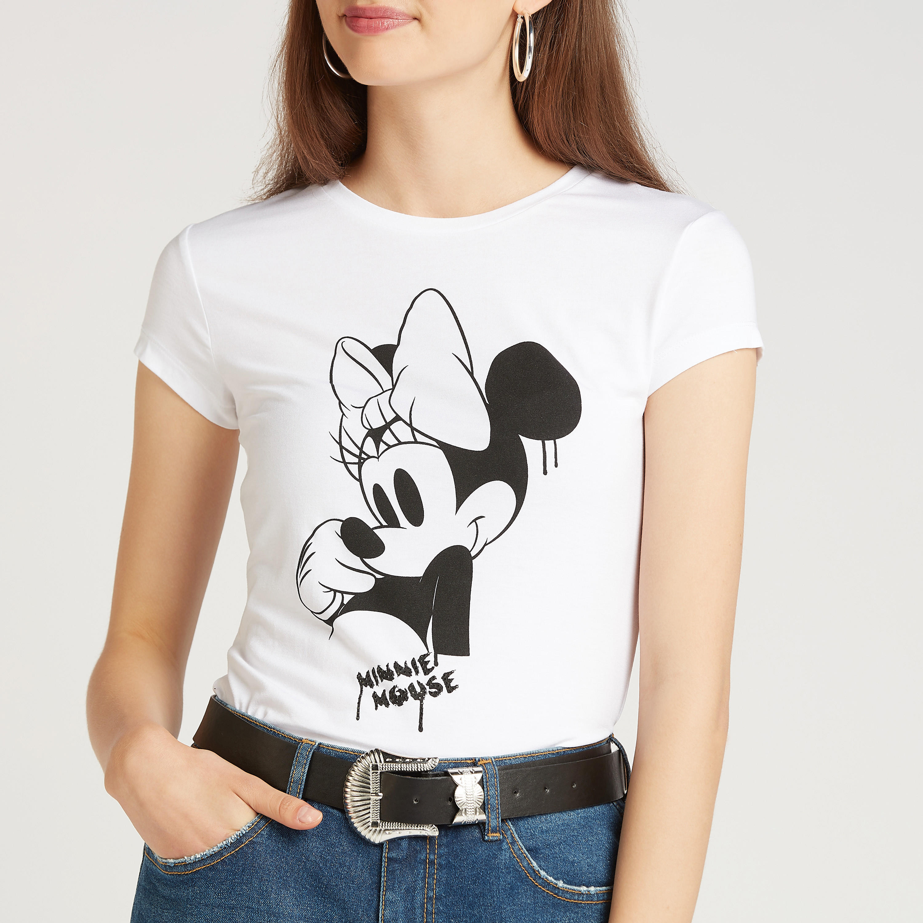 تيشيرت سكيني بياقة ضيّقة وأكمام كاب وطبعات ميني ماوس-women-clothing-tshirts-image-3