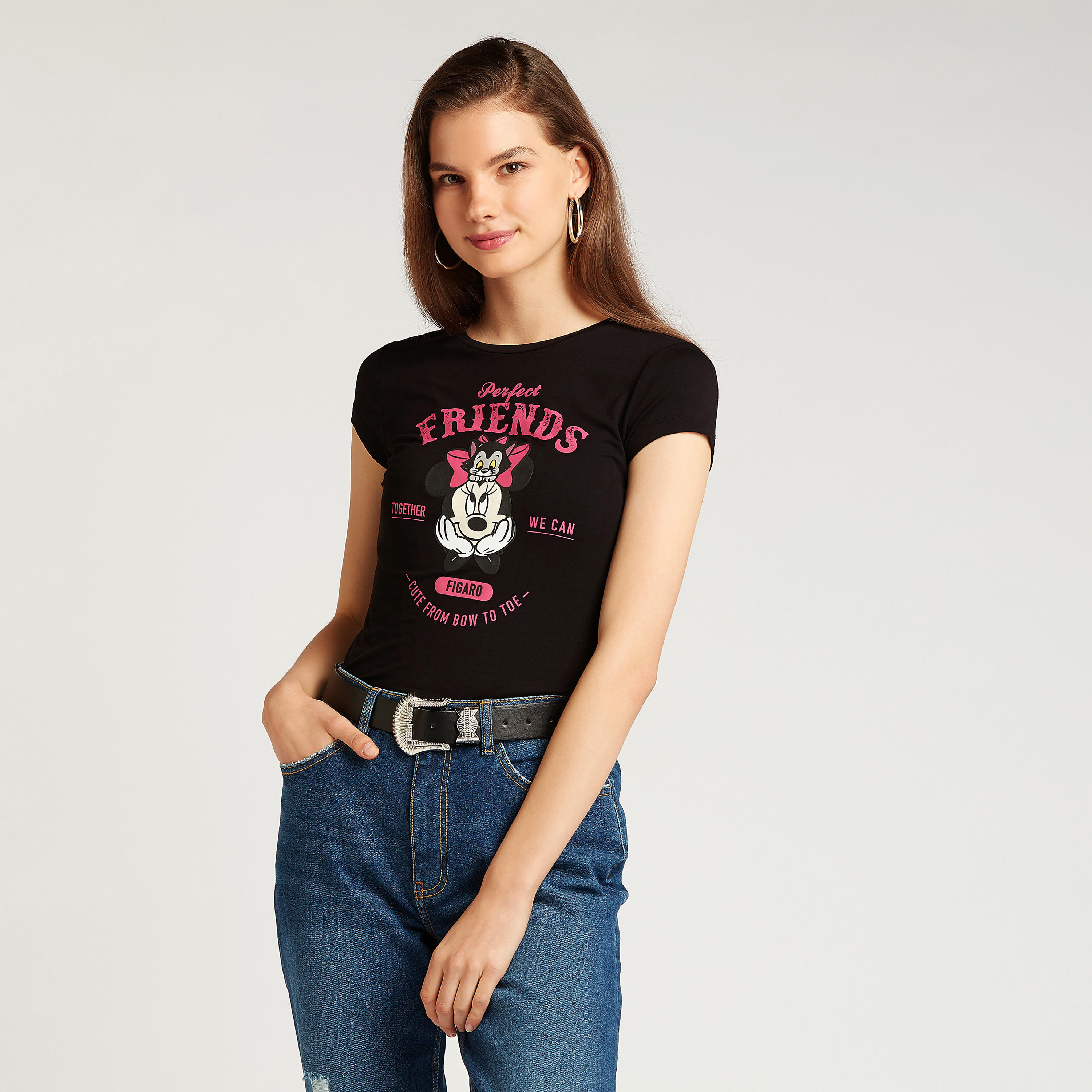 تيشيرت سكيني بياقة ضيقة وأكمام كاب وطبعات-women-clothing-tshirts-image-1