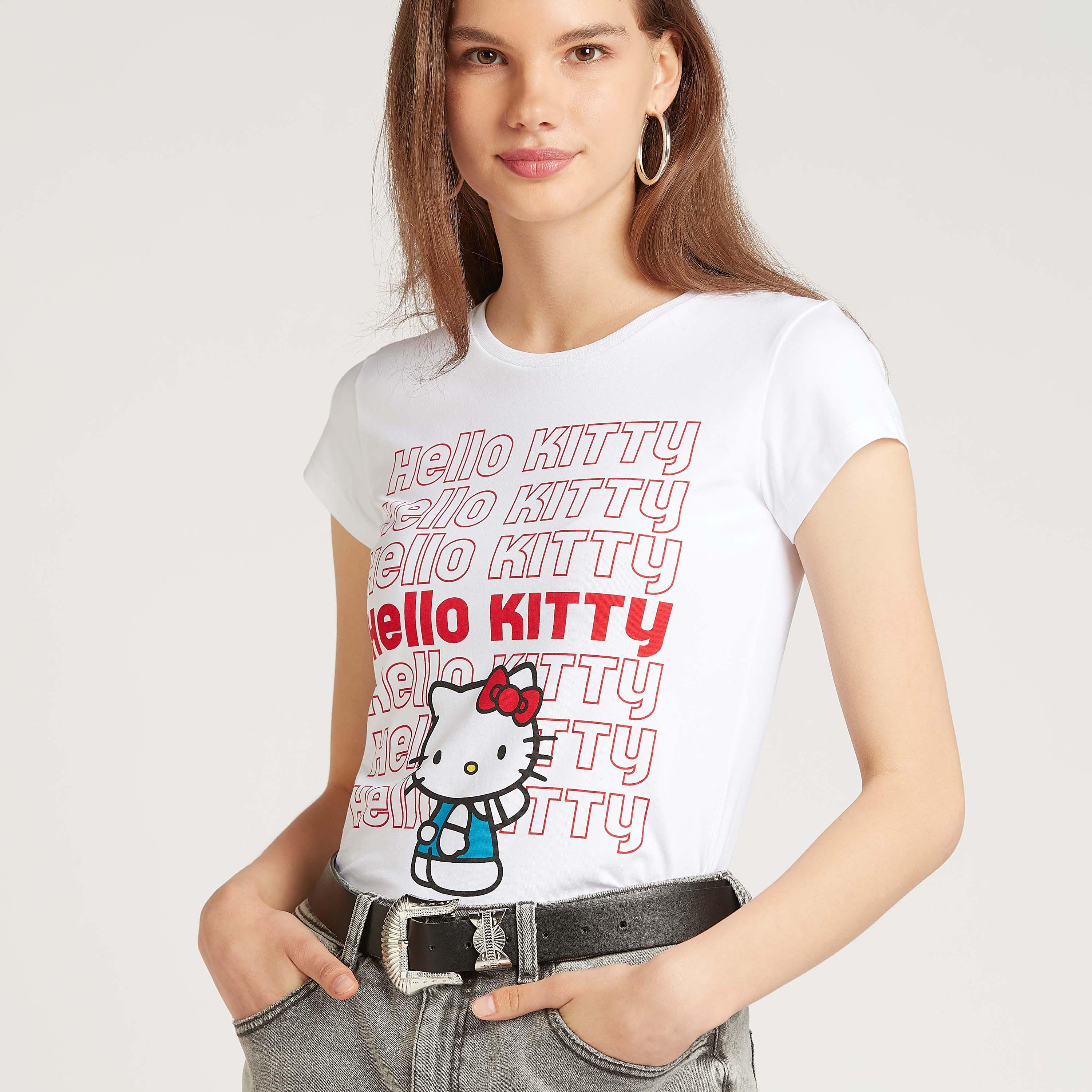 تيشيرت سكيني بياقة مستديرة وأكمام كاب وطبعات هالو كيتي-women-clothing-tshirts-image-3
