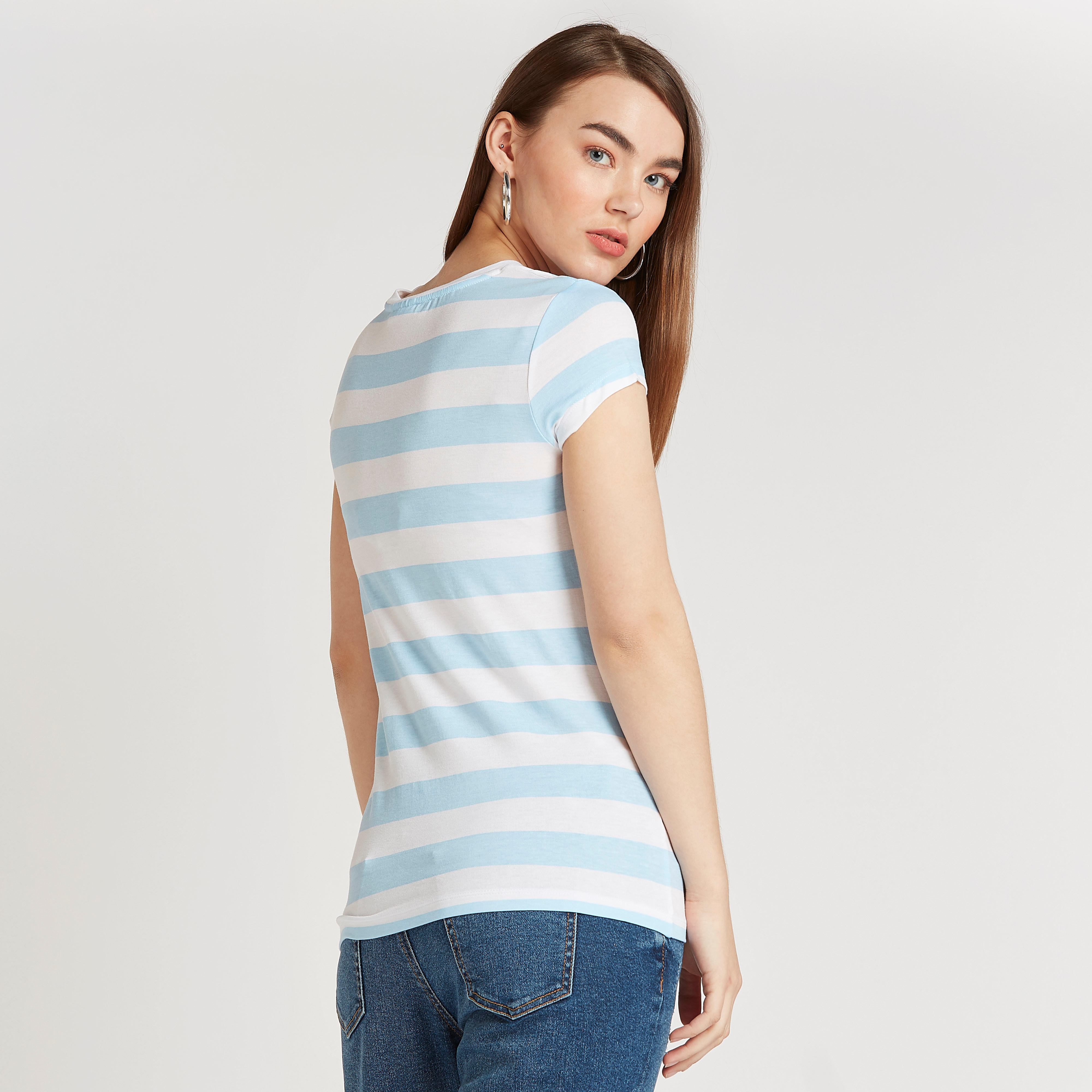 تيشيرت بياقة ضيّقة وأكمام كاب وطبعات ماري-women-clothing-tshirts-image-3