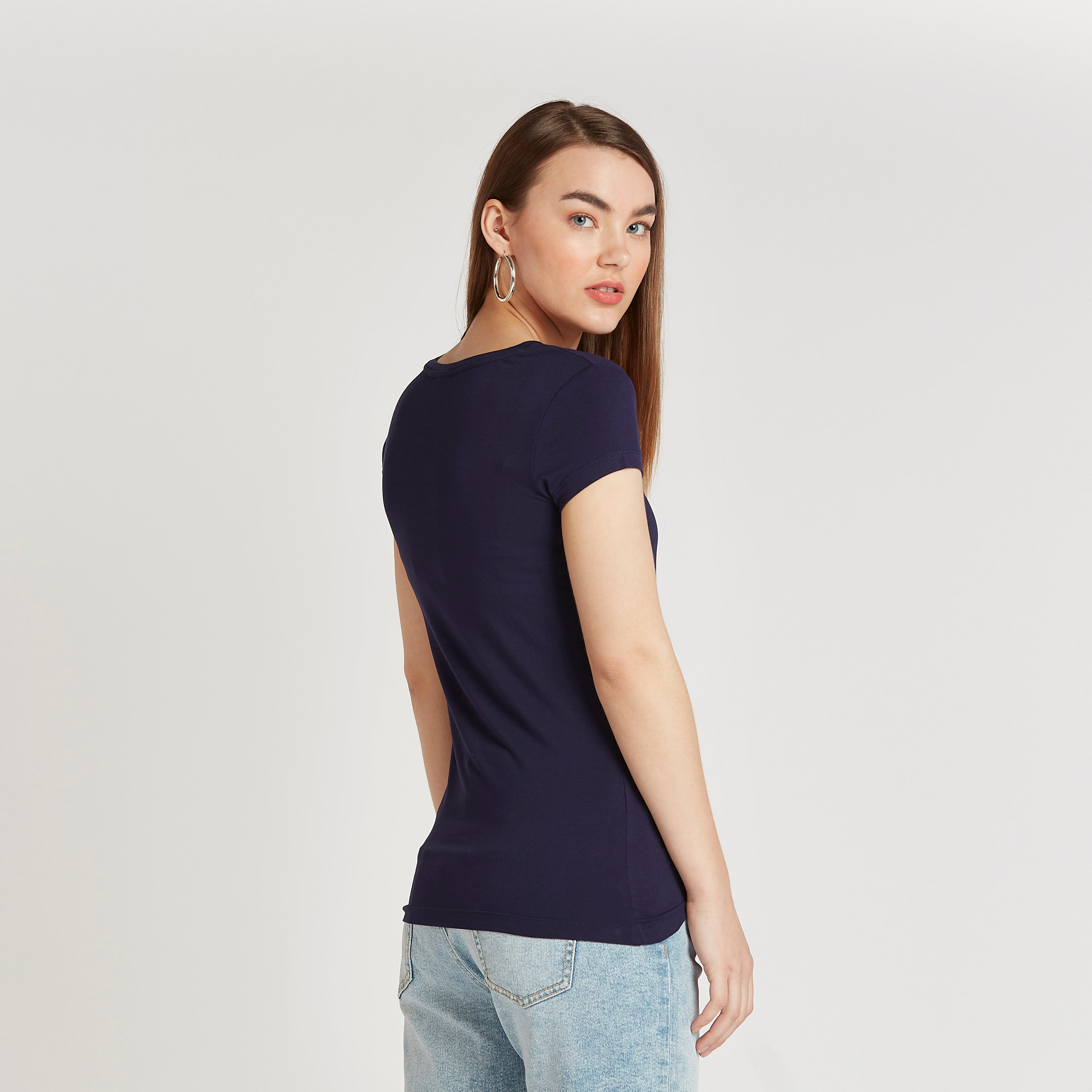 تيشيرت بياقة مستديرة وأكمام كاب بطبعات ميني ماوس-women-clothing-tshirts-image-3