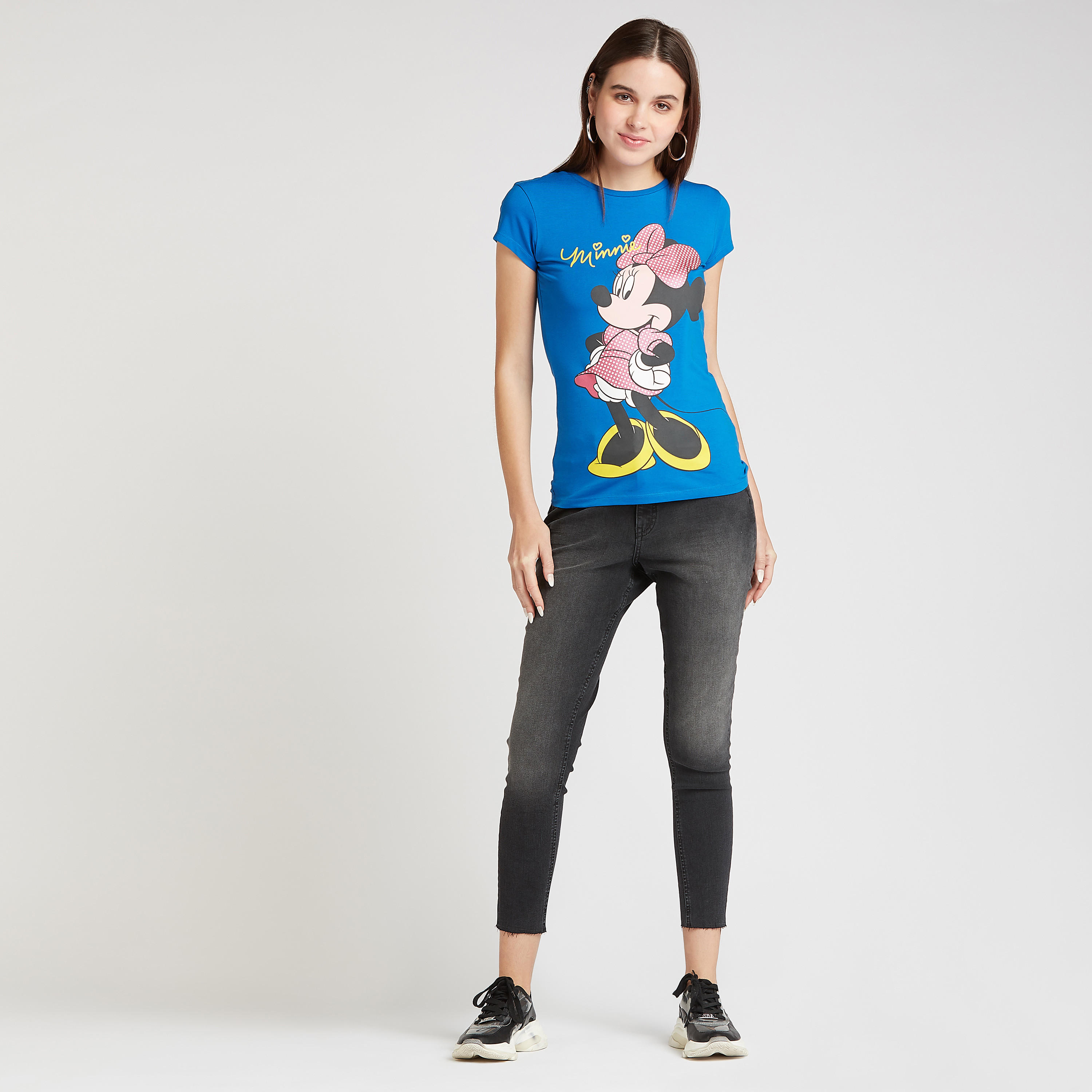 تيشيرت سكيني بياقة ضيّقة وأكمام كاب وطبعات ميني ماوس-women-clothing-tshirts-image-2