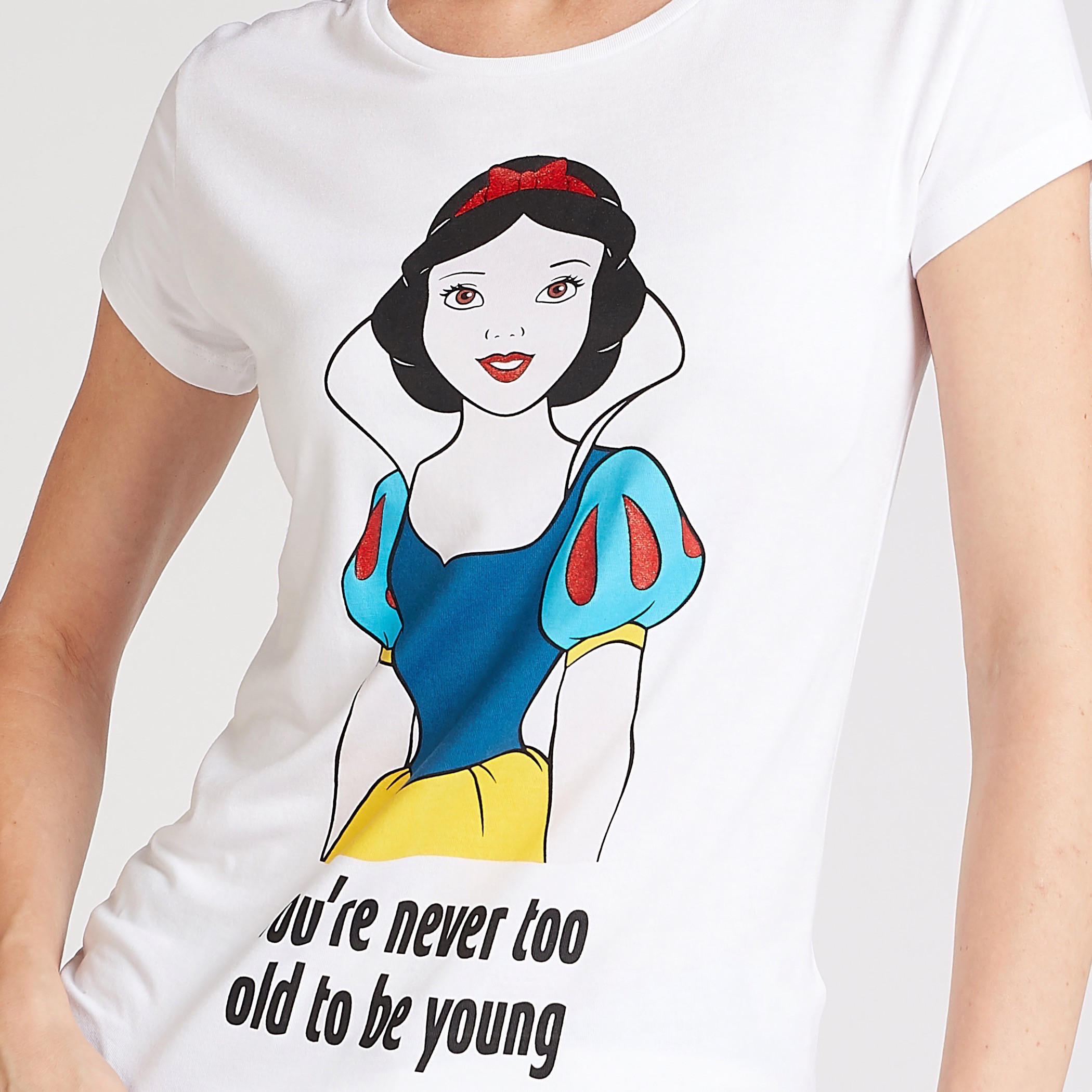 تيشيرت بياقة مستديرة وأكمام كاب وطبعات سنووايت-women-clothing-tshirts-image-3