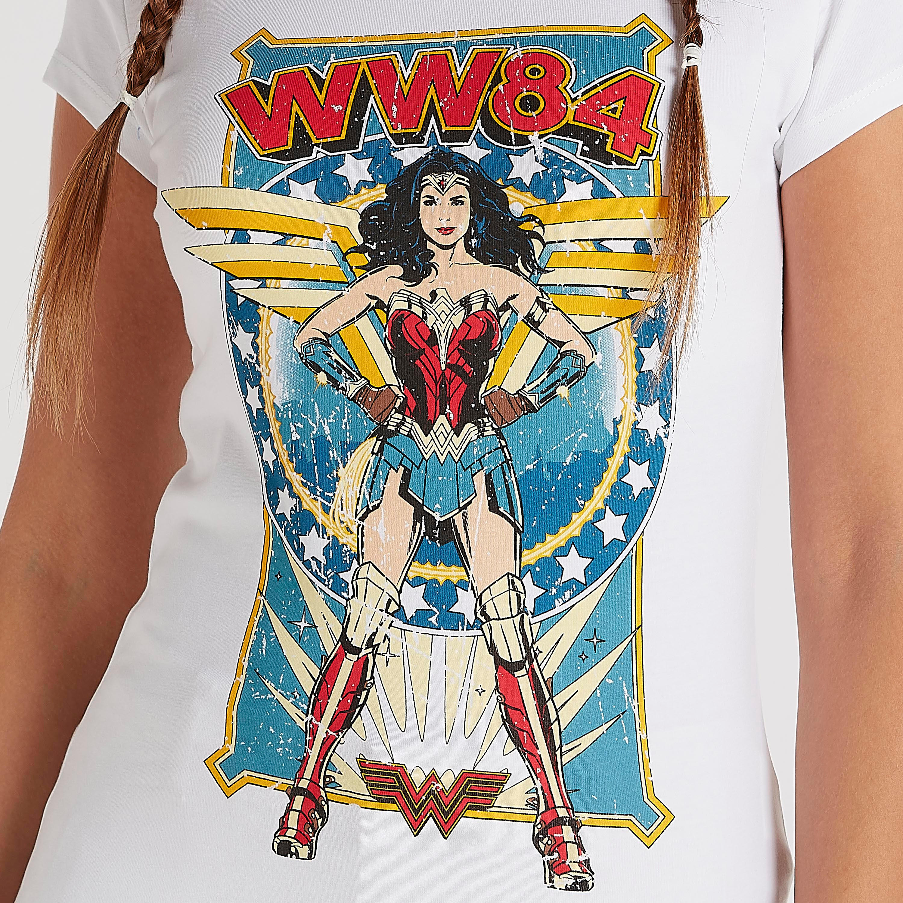 تيشيرت بأكمام قصيرة وياقة مستديرة وطبعات واندر وامن-women-clothing-tshirts-image-5