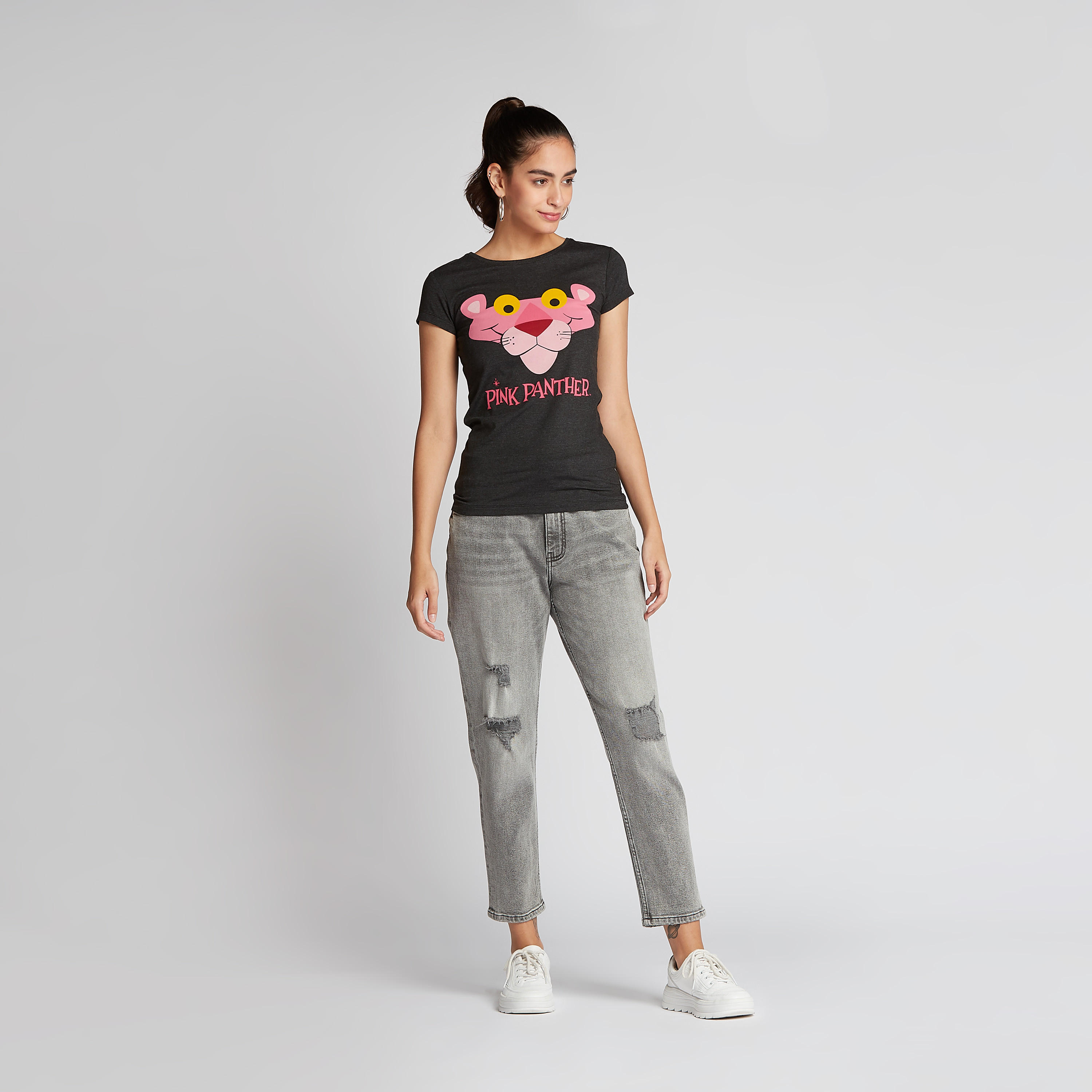 تيشيرت مستدام بطبعات بينك بانتر بياقة مستديرة وأكمام كاب-women-clothing-tshirts-image-2