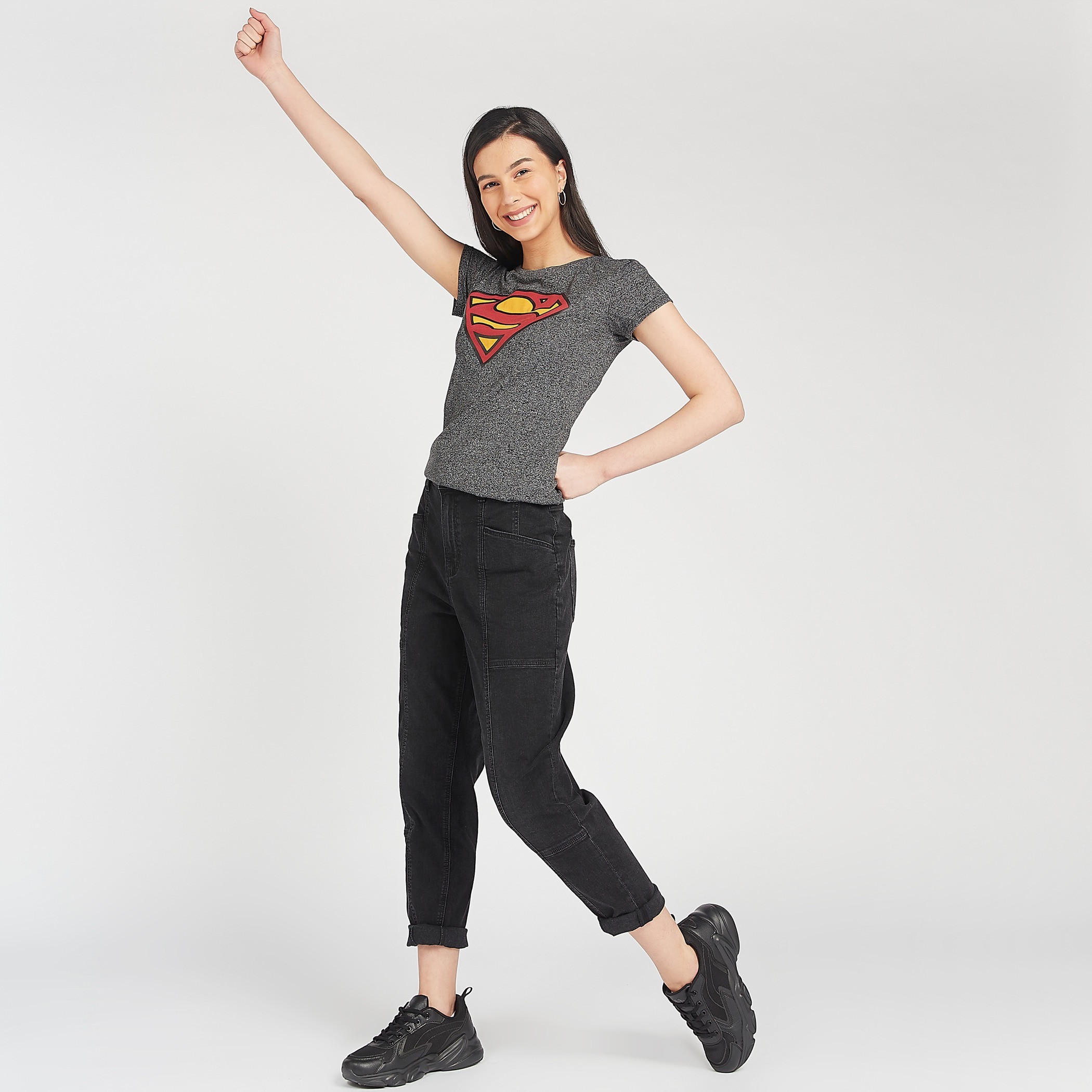 تيشيرت سكيني بأكمام كاب وطبعات سوبرمان جرافيك-women-clothing-tshirts-image-2