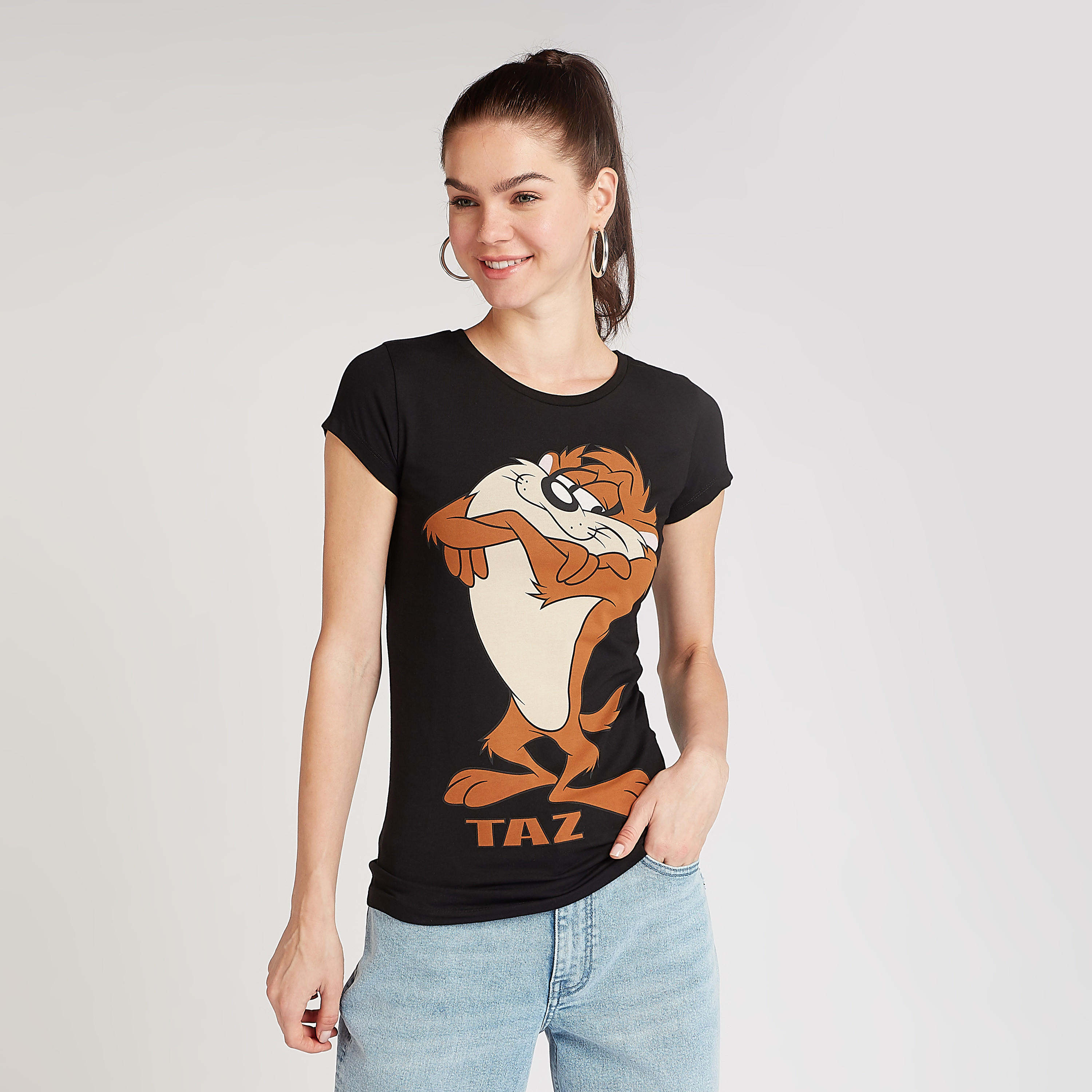 تيشيرت بياقة مستديرة وأكمام كاب وطبعات تاز-women-clothing-tshirts-image-1