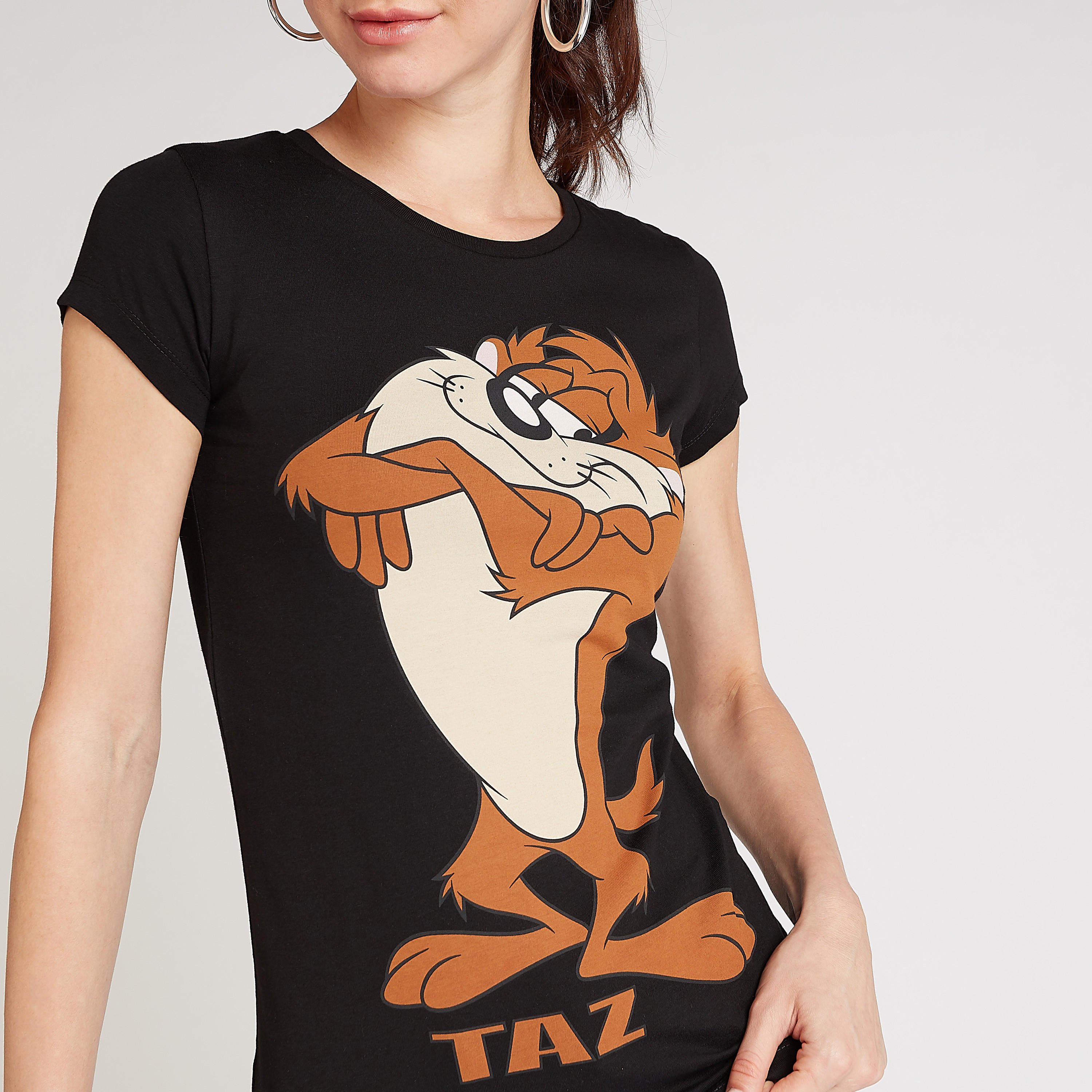 تيشيرت بياقة مستديرة وأكمام كاب وطبعات تاز-women-clothing-tshirts-image-3
