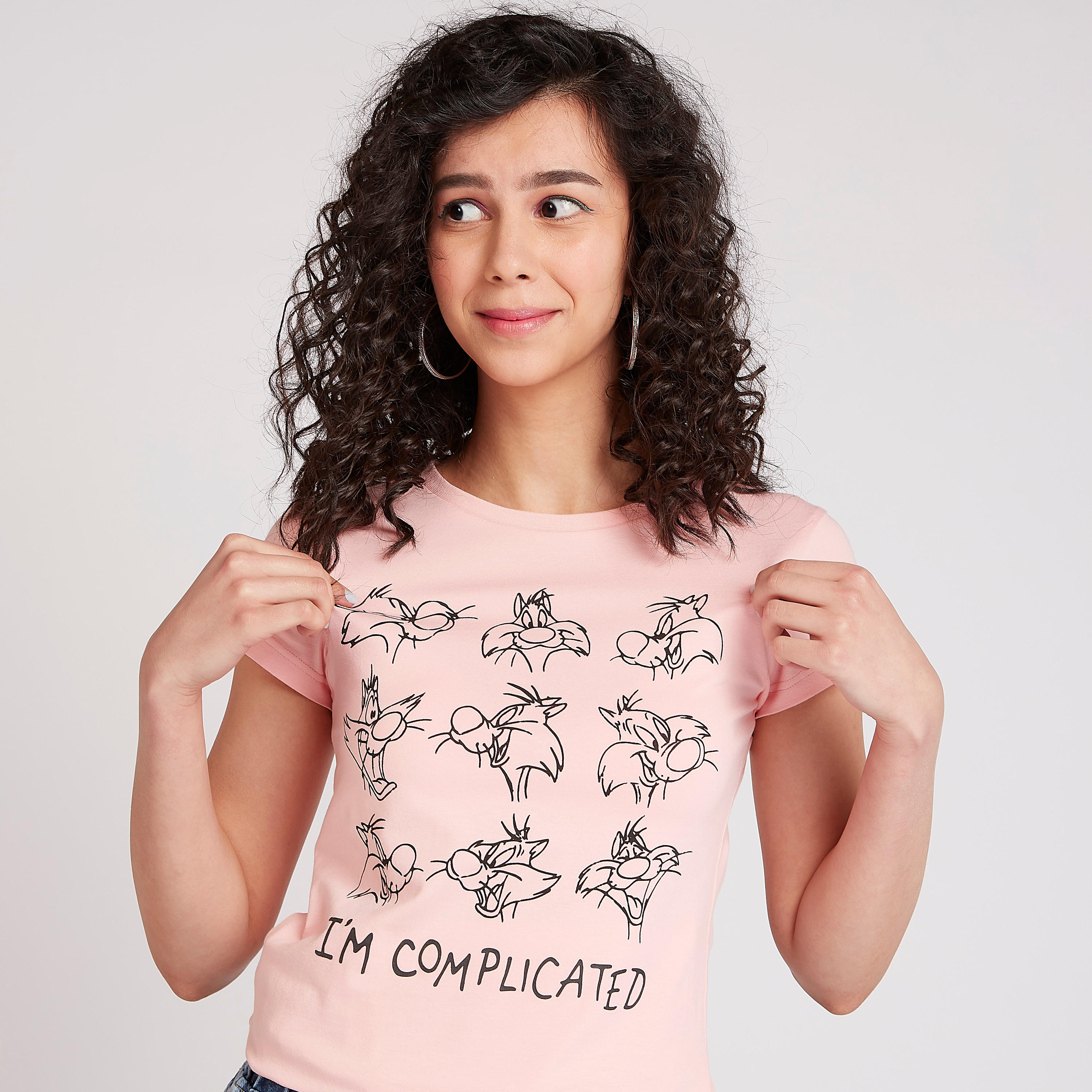 تيشيرت سكيني فيت بياقة ضيّقة وأكمام كاب وطبعات-women-clothing-tshirts-image-1