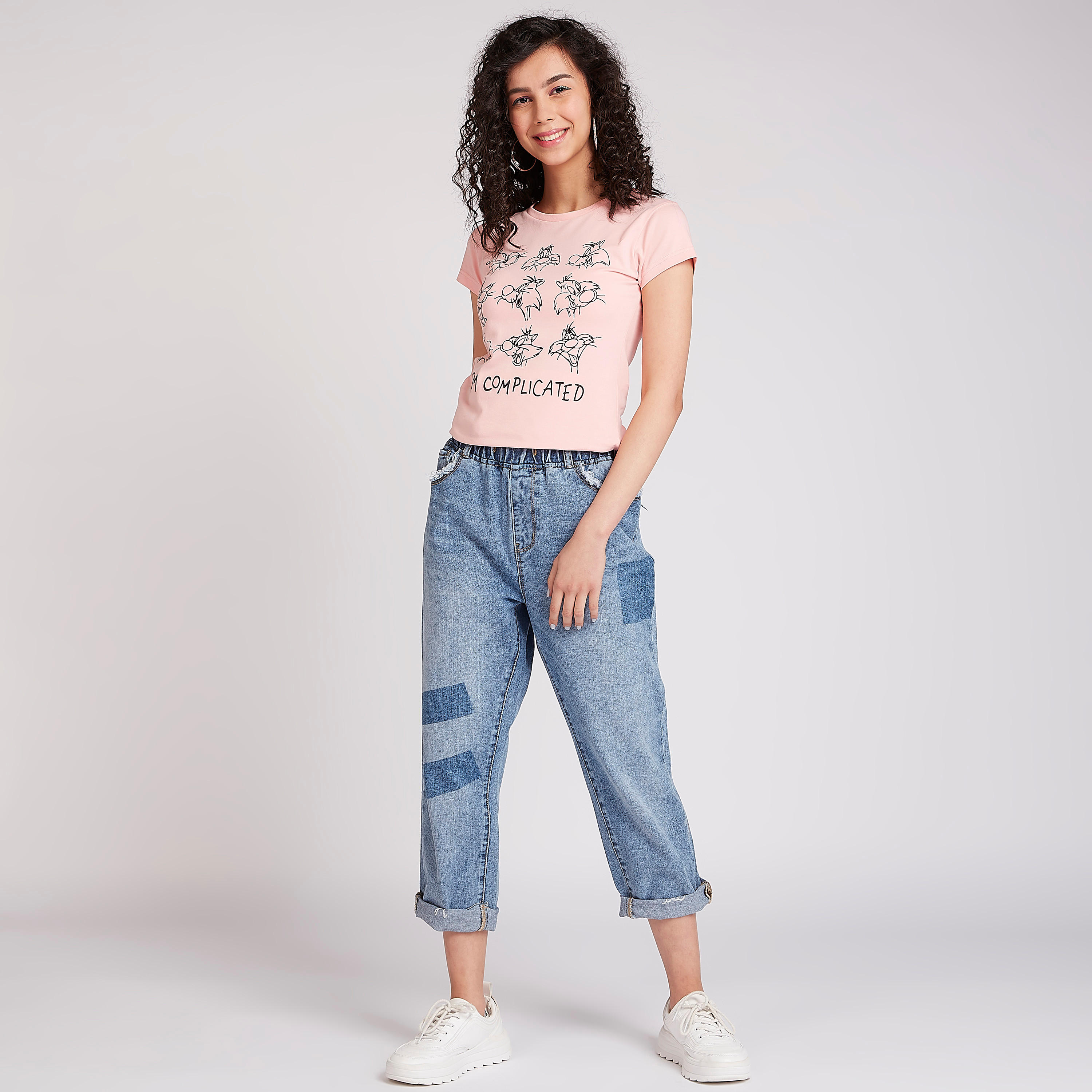تيشيرت سكيني فيت بياقة ضيّقة وأكمام كاب وطبعات-women-clothing-tshirts-image-2