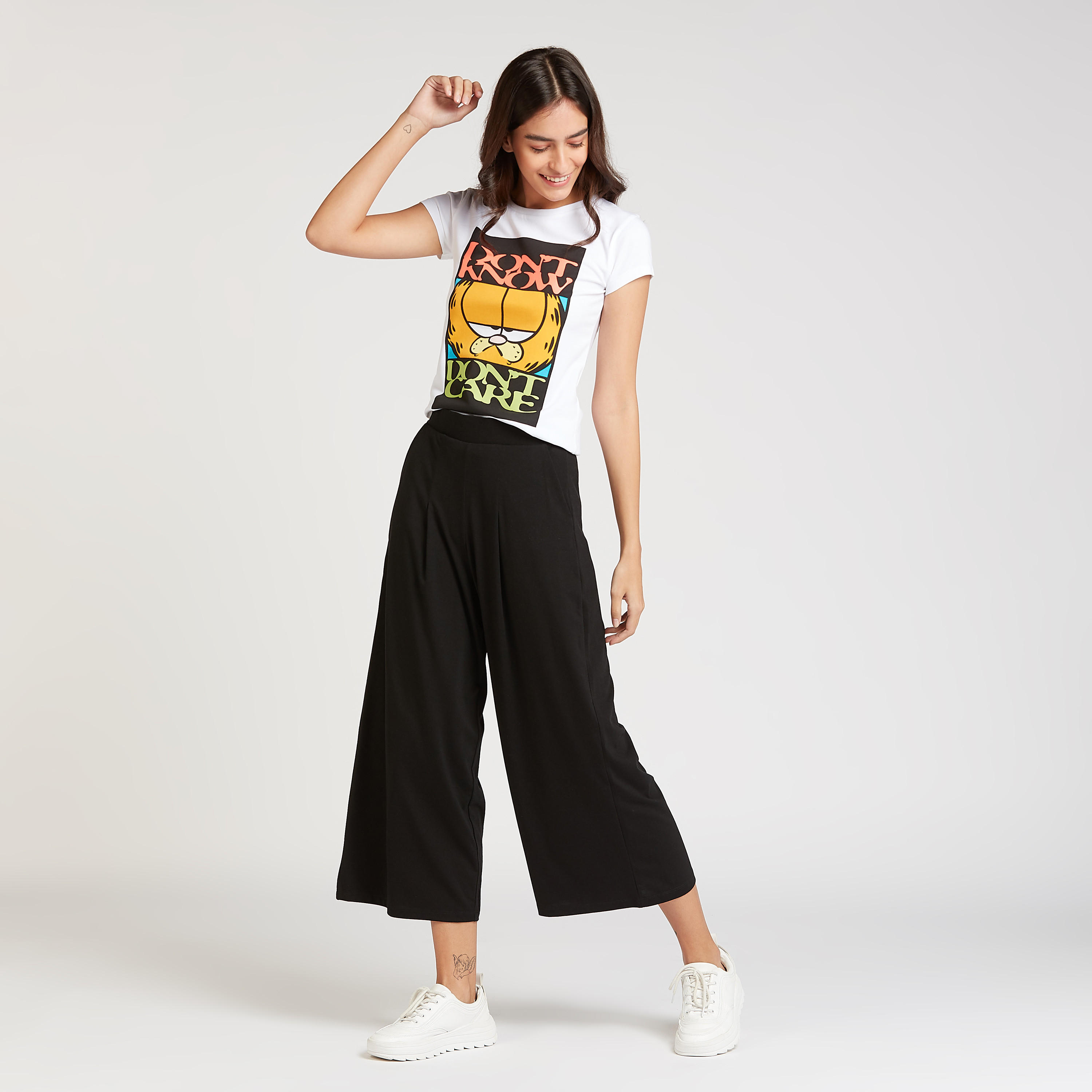 Skinny Fit Garfield Print T-shirt with Crew Neck and Cap Sleeves-women-clothing-tshirts-image-2