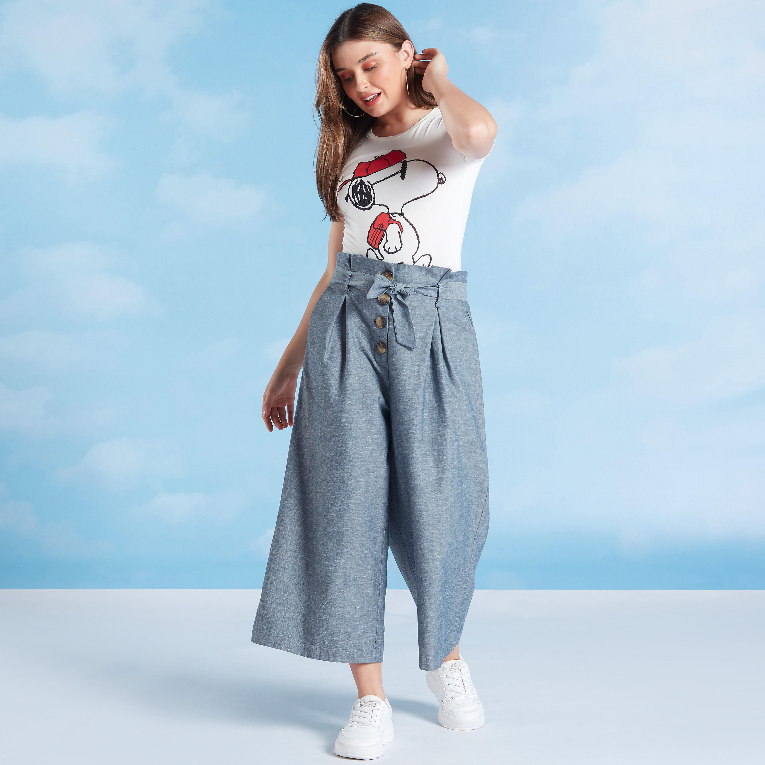 تيشيرت بياقة مستديرة وأكمام كاب وطبعات-women-clothing-tshirts-image-2