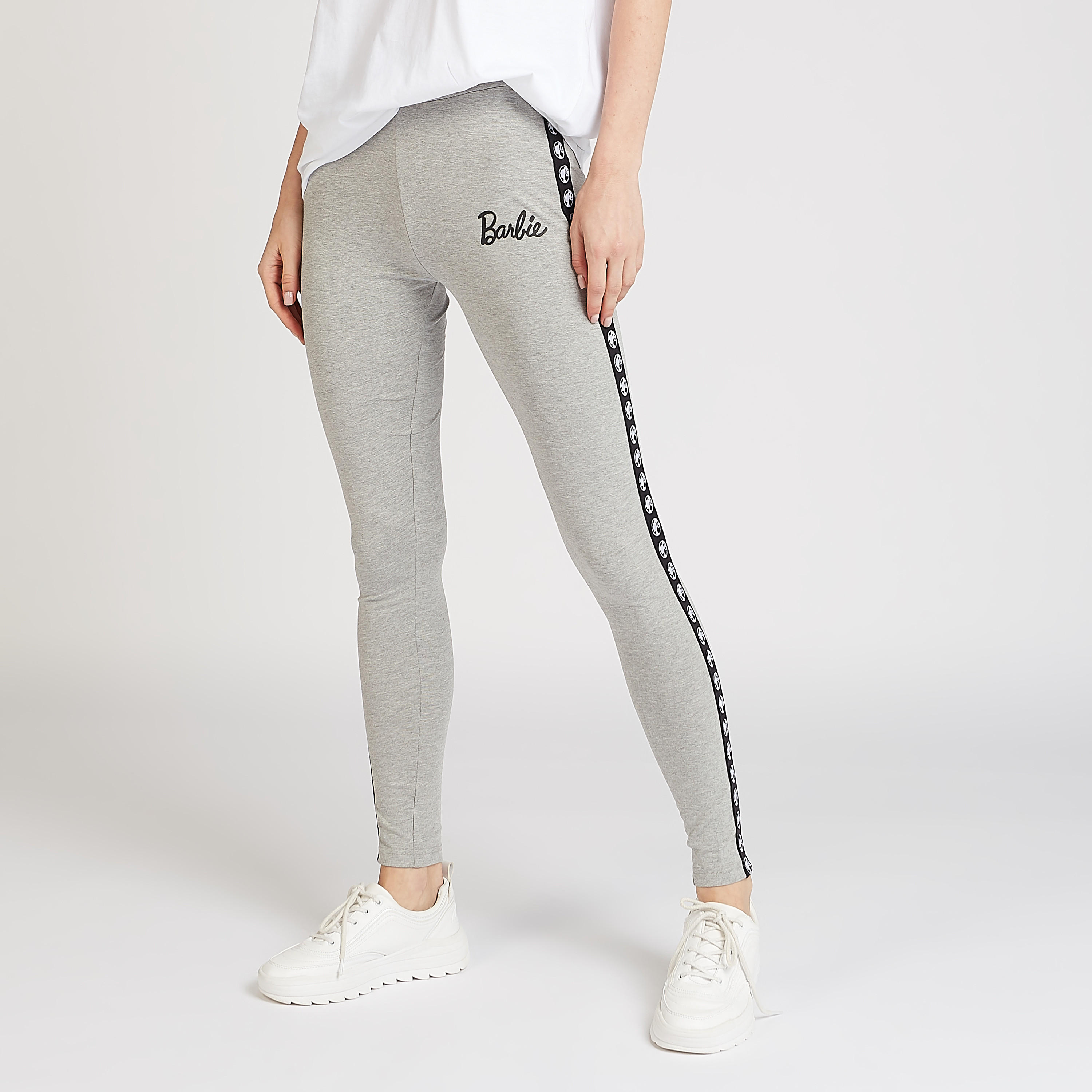 بنطلون ليقنز مستدام بخصر مطّاطي وطبعات باربي-women-clothing-bottoms-leggings-image-1