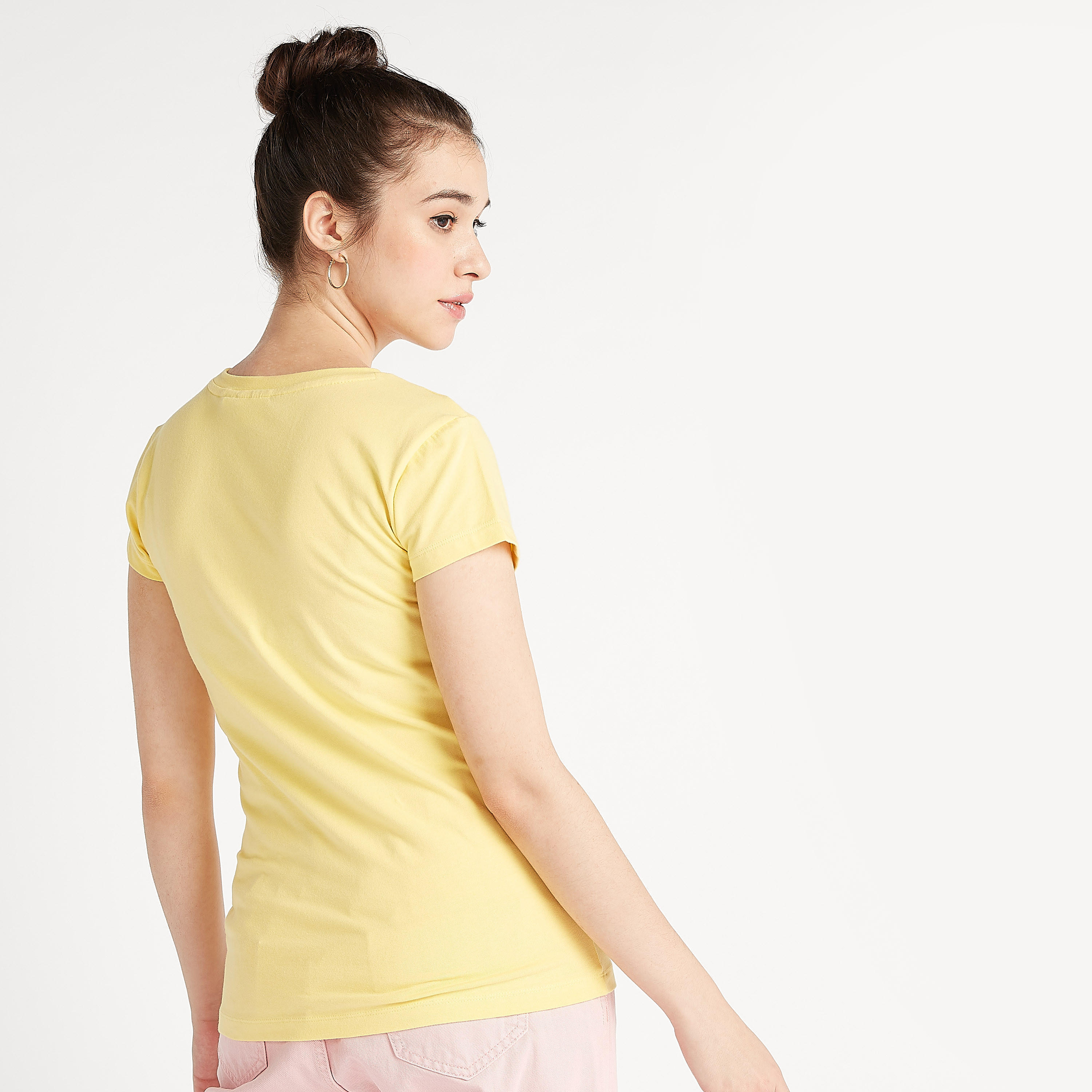 تيشيرت بياقة ضيقة وأكمام قصيرة وطبعات-women-clothing-tshirts-image-1