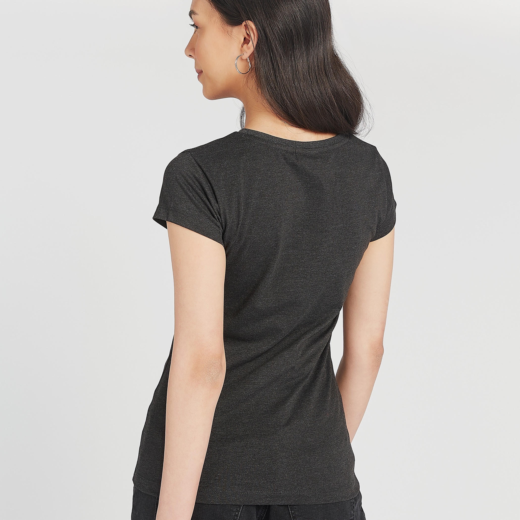تيشيرت بياقة ضيقة وأكمام قصيرة وطبعات-women-clothing-tshirts-image-4