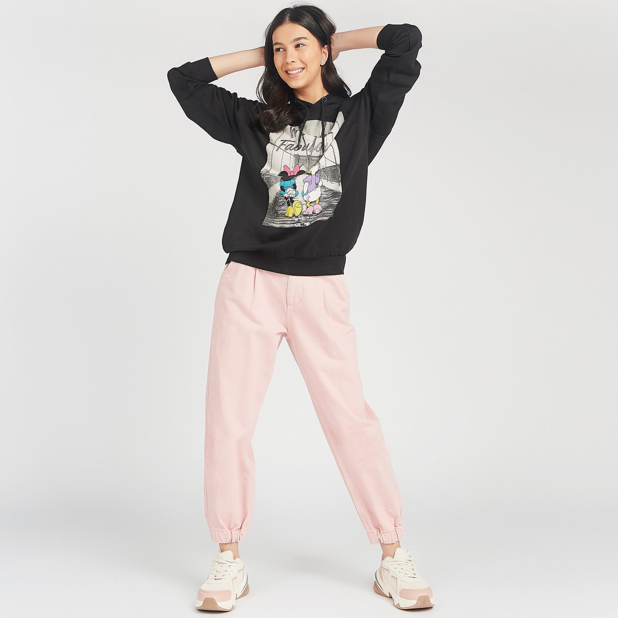 هودي مستدام بأكمام طويلة وطبعات-women-winterwear-hoodiesandsweatshirts-sweatshirts-image-2