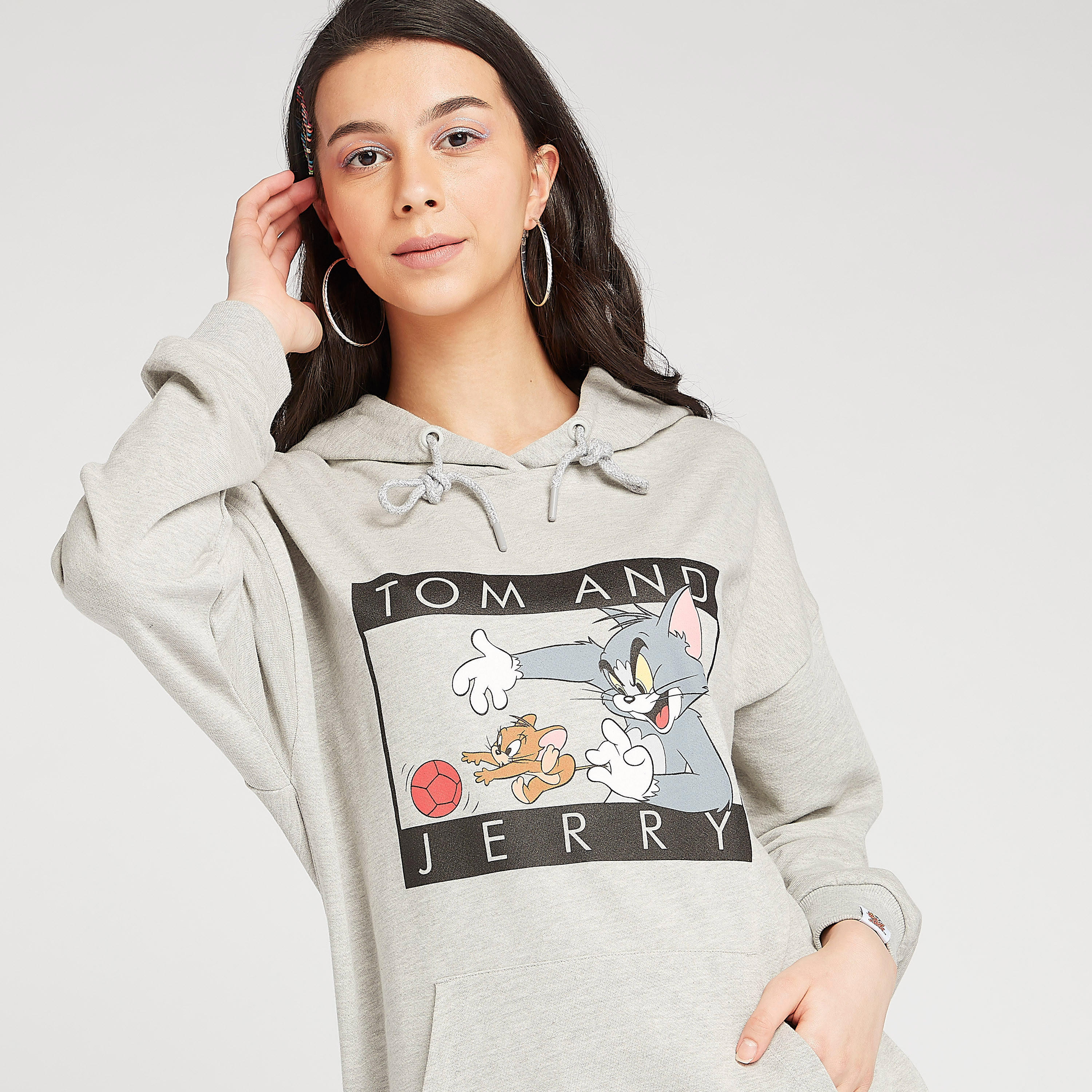 Sustainable Tom and Jerry Print Hoodie with Kangaroo Pocket-women-winterwear-hoodiesandsweatshirts-sweatshirts-image-5