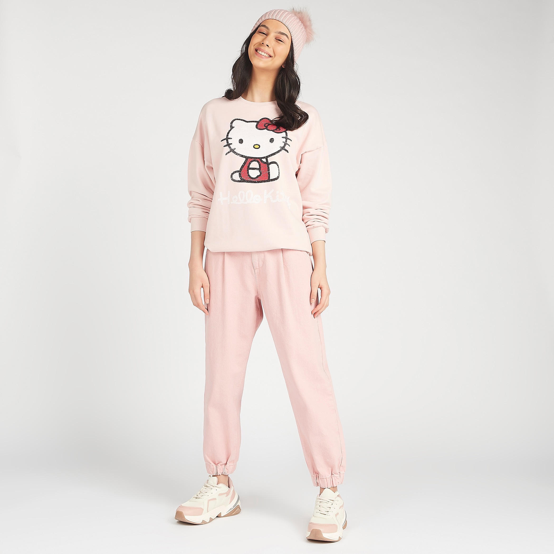 سويت شيرت بطبعات هالو كيتي جرافيكيّة وأكمام طويلة-women-winterwear-hoodiesandsweatshirts-sweatshirts-image-4