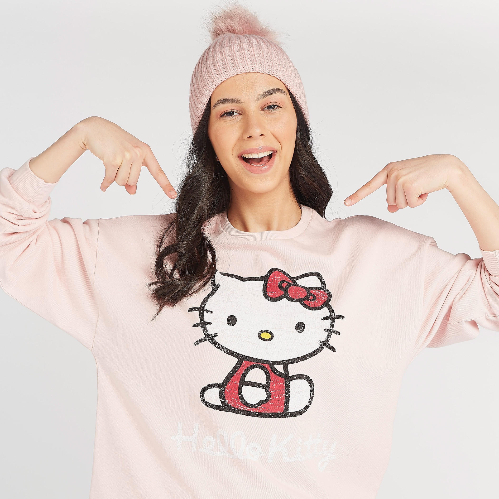 سويت شيرت بطبعات هالو كيتي جرافيكيّة وأكمام طويلة-women-winterwear-hoodiesandsweatshirts-sweatshirts-image-3