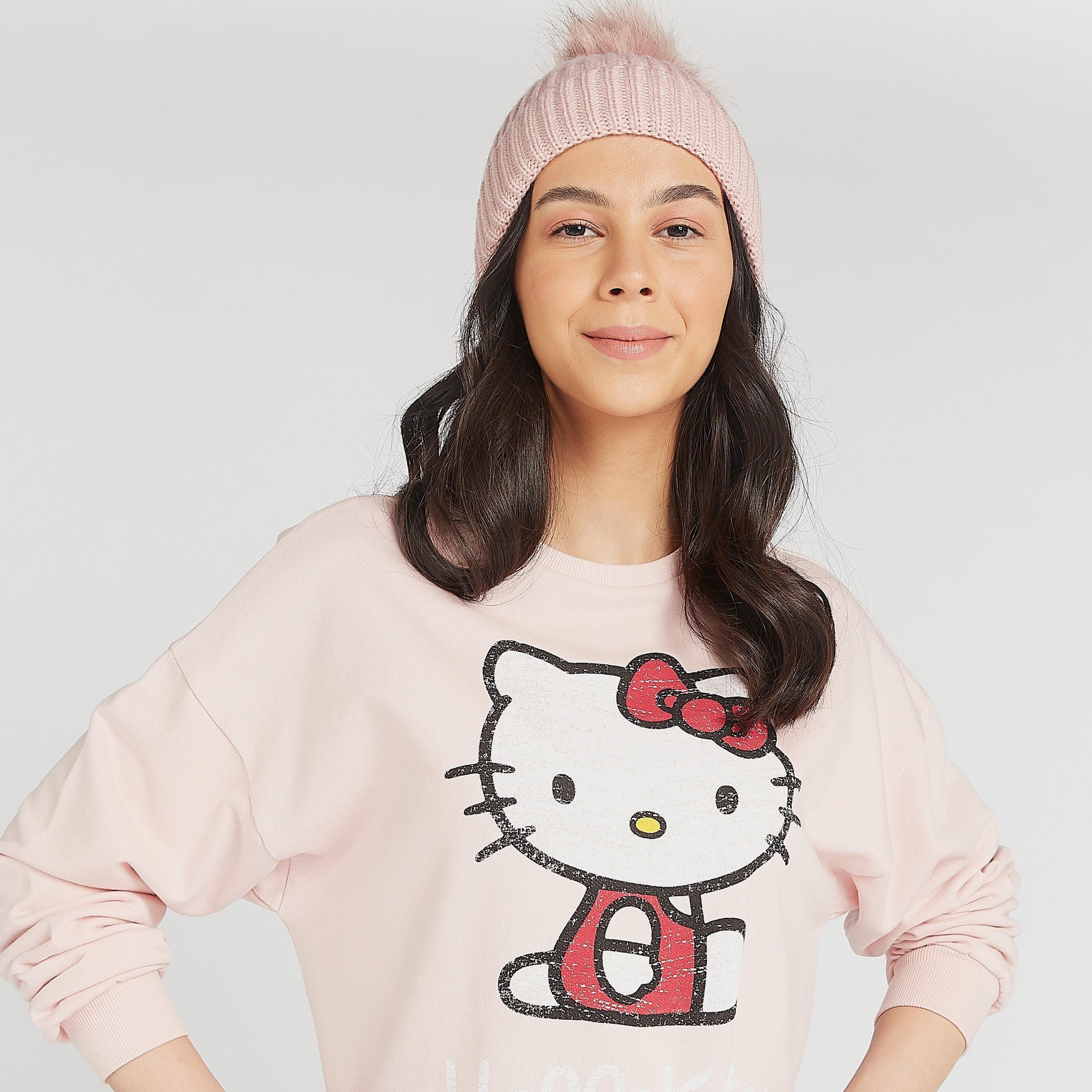 سويت شيرت بطبعات هالو كيتي جرافيكيّة وأكمام طويلة-women-winterwear-hoodiesandsweatshirts-sweatshirts-image-2
