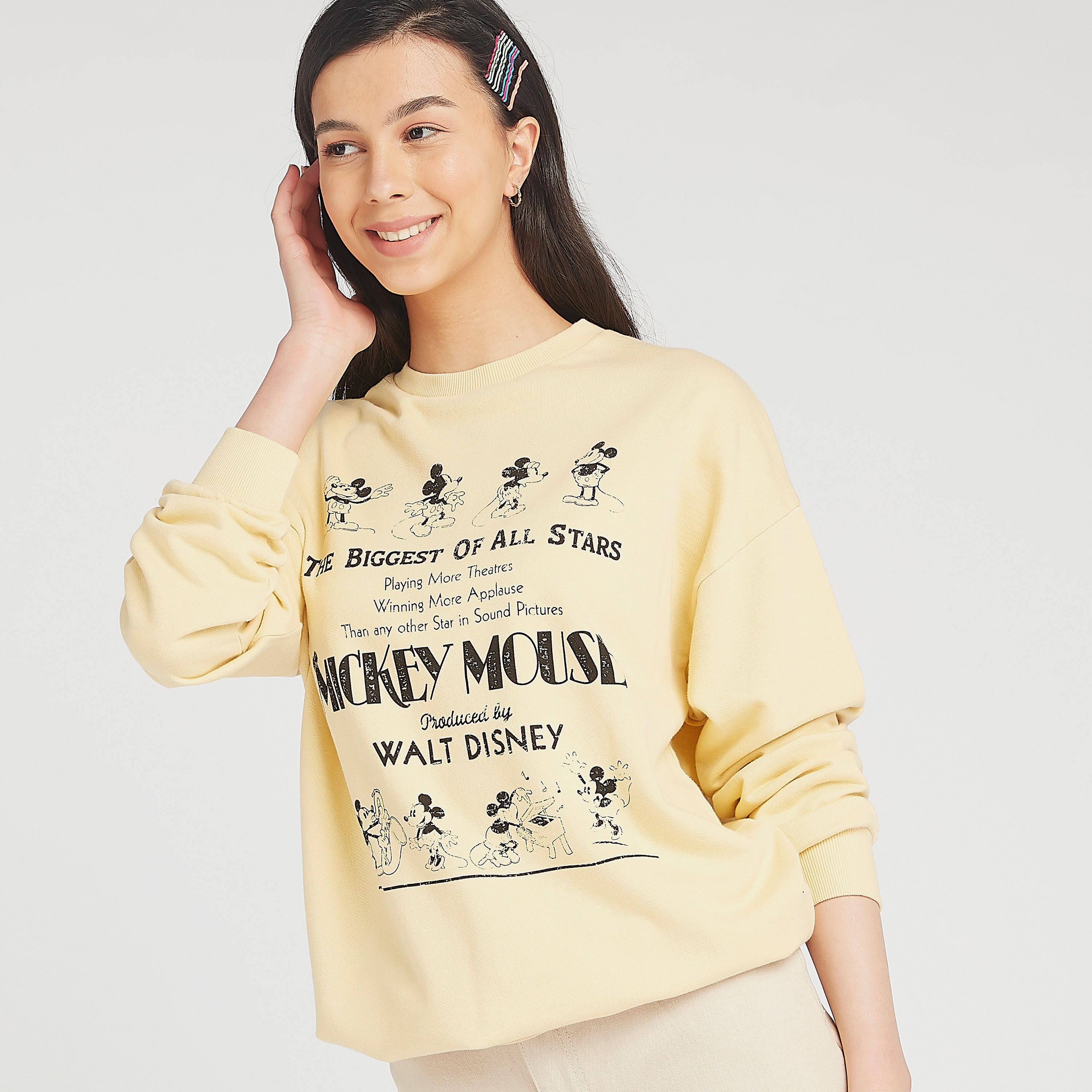 سويت شيرت بأكمام طويلة وياقة ضيقة وطبعات-women-winterwear-hoodiesandsweatshirts-sweatshirts-image-4