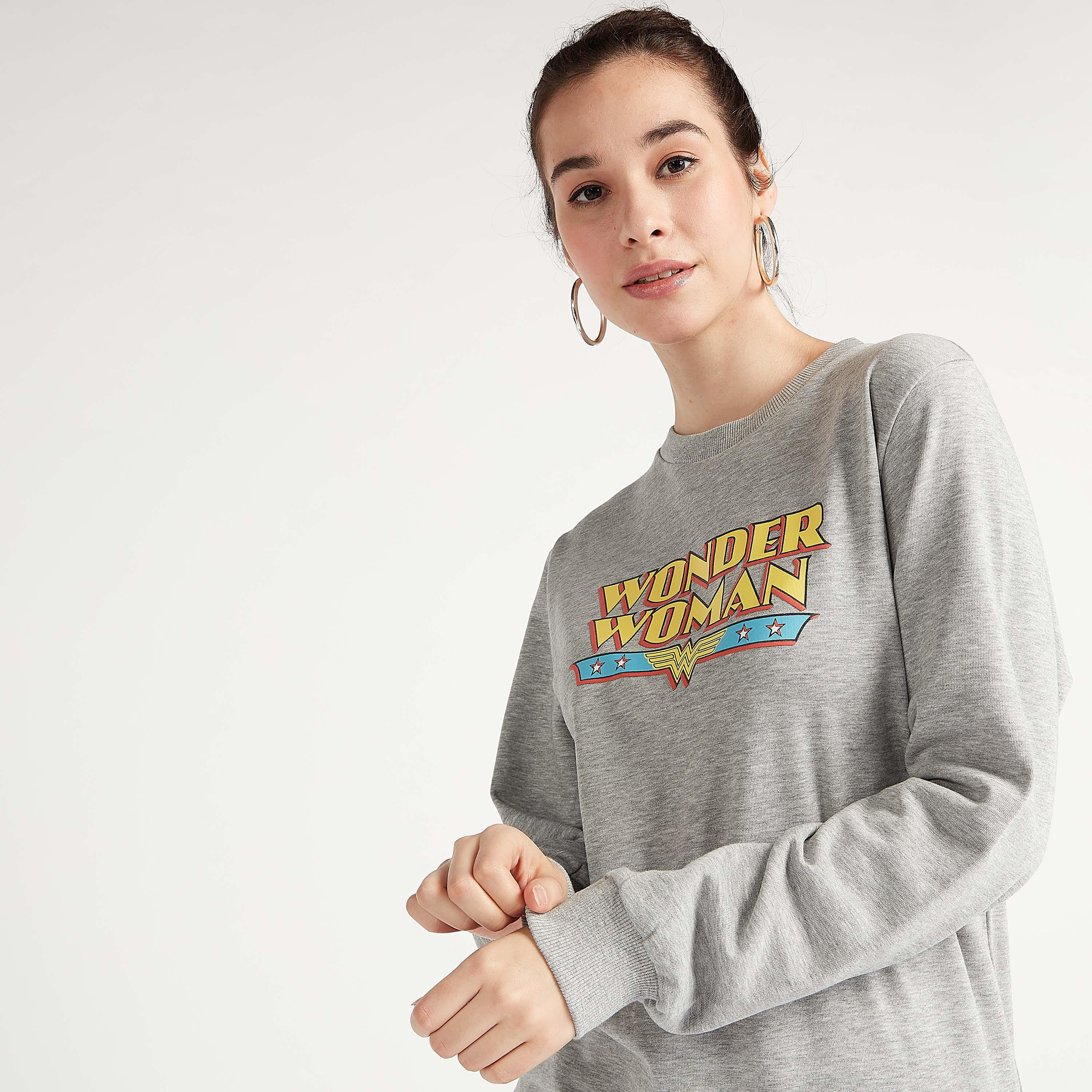سويت شيرت بياقة ضيّقة وأكمام طويلة وطبعات واندر وامن-women-winterwear-hoodiesandsweatshirts-sweatshirts-image-1