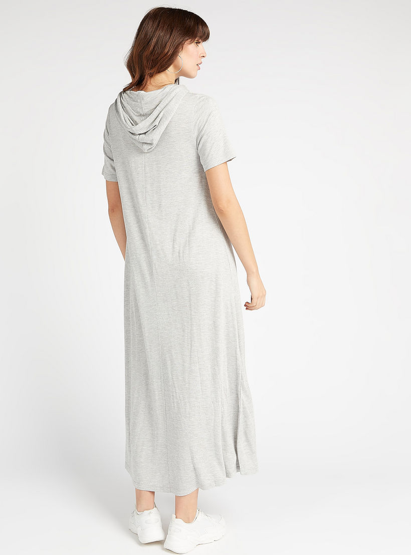 فستان طويل بتزيينات هالو كيتي مع قبّعة وأكمام قصيرة-women-clothing-dresses-image-5