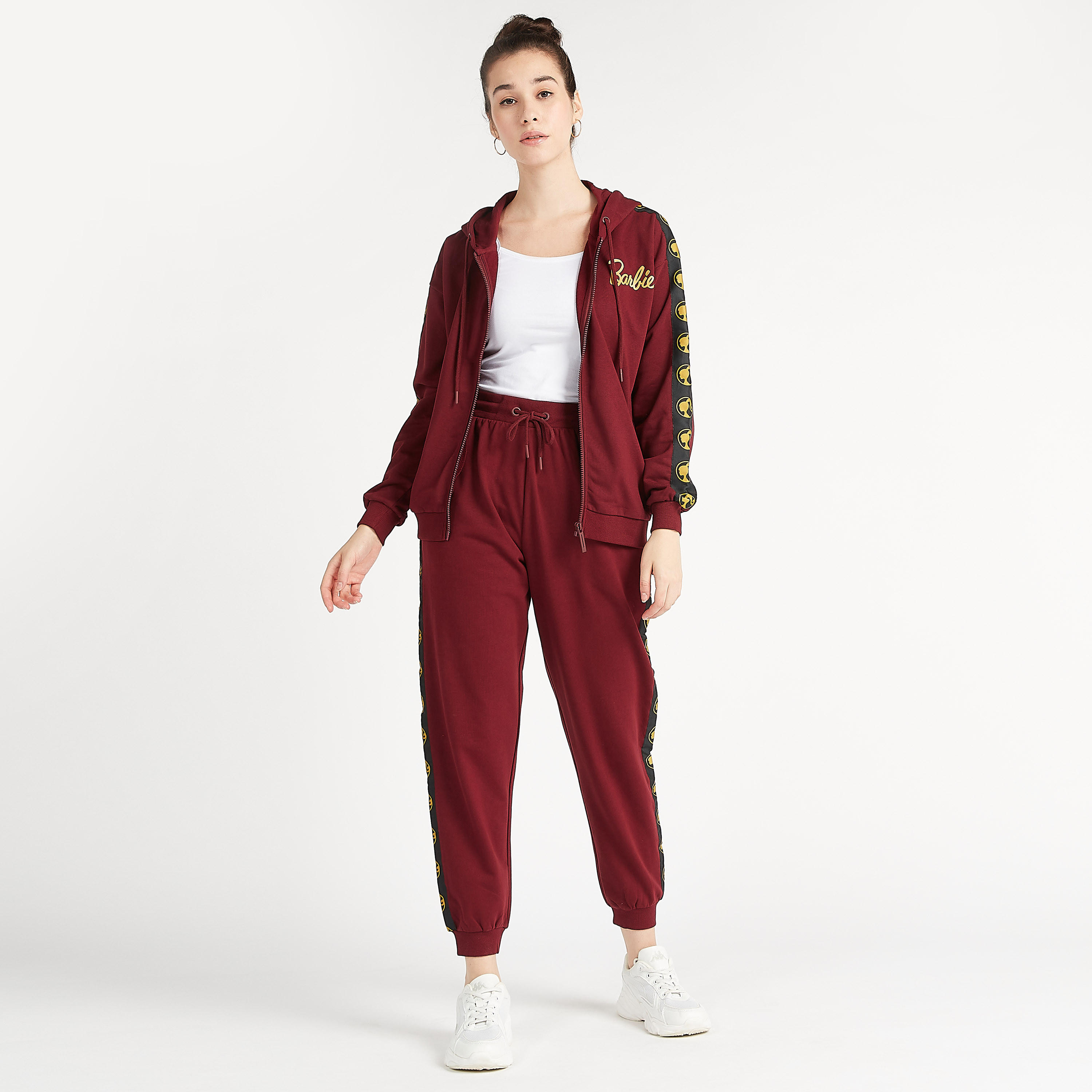 بنطلون رياضي مستدام بقصة مريحة وخصر متوسّط الارتفاع مع تفاصيل شريطة-women-clothing-bottoms-joggers-image-2