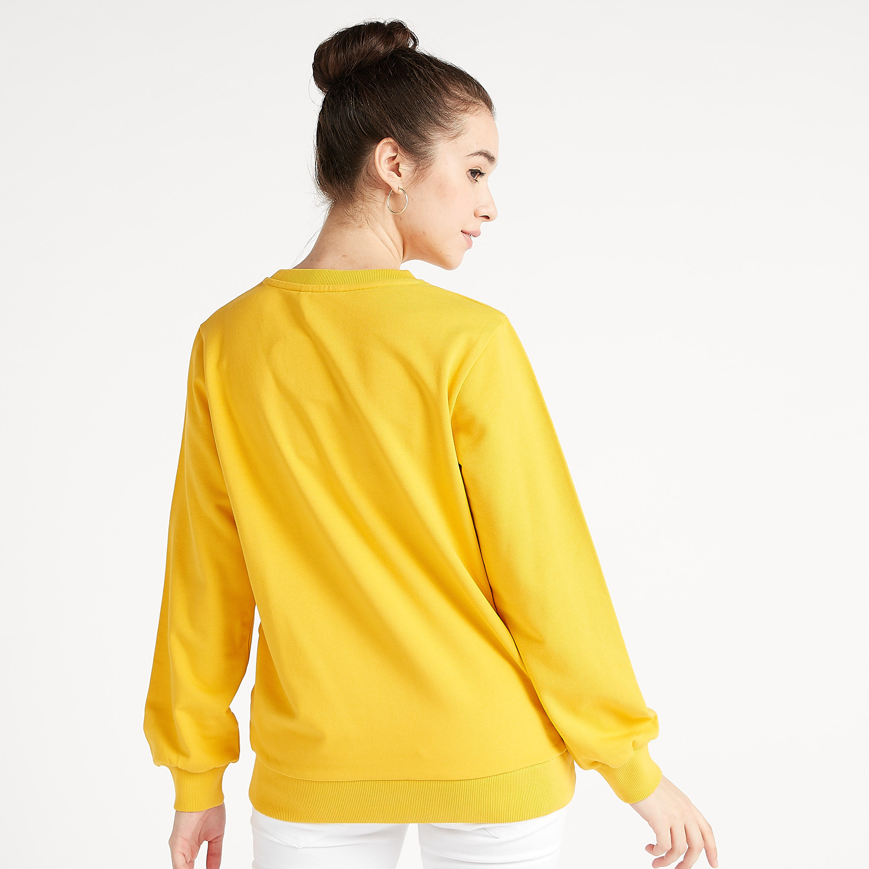 سويت شيرت بأكمام طويلة وياقة ضيقة وطبعات-women-winterwear-hoodiesandsweatshirts-sweatshirts-image-4