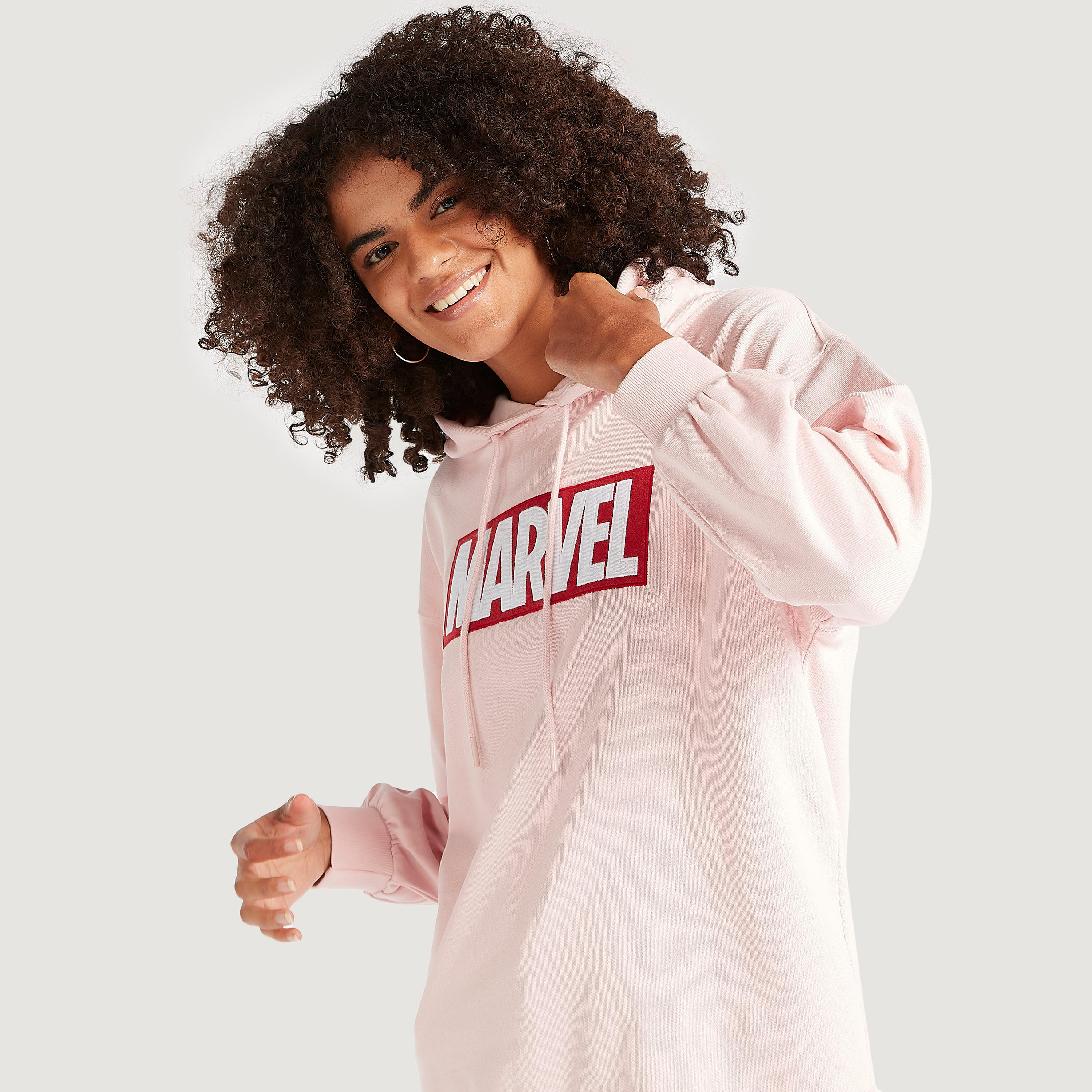 هودي بأكمام طويلة وزخارف مارفل-women-winterwear-hoodiesandsweatshirts-hoodies-image-3