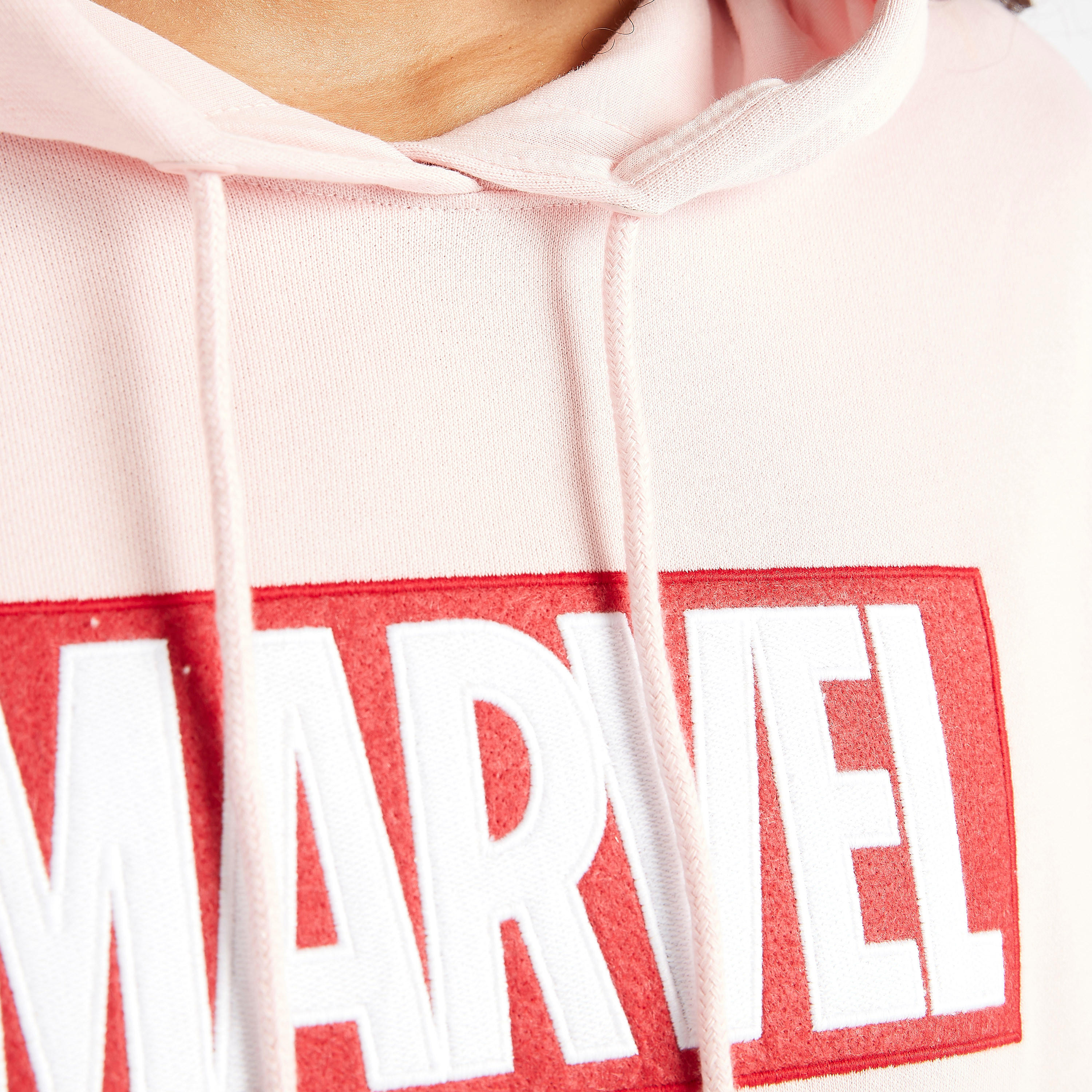 هودي بأكمام طويلة وزخارف مارفل-women-winterwear-hoodiesandsweatshirts-hoodies-image-1