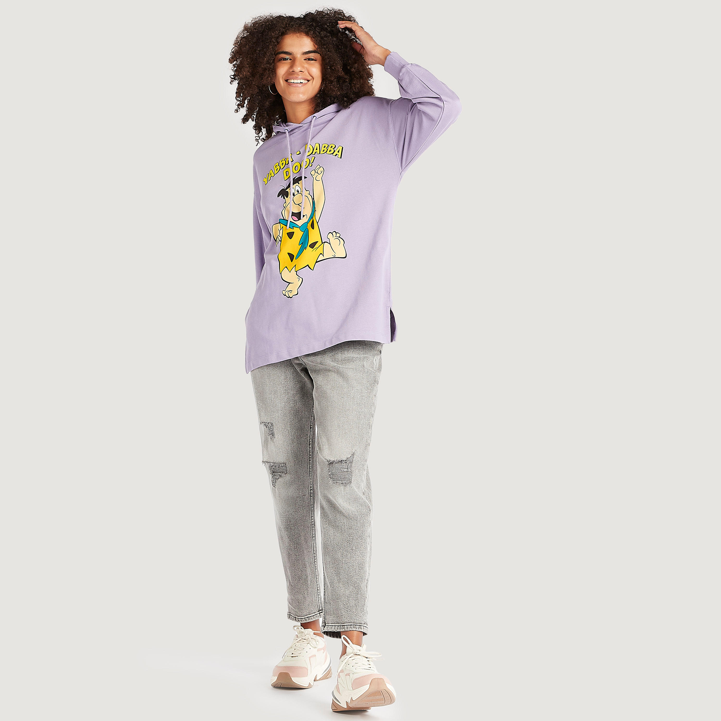 سويت شيرت بقبّعة وأكمام طويلة وطبعات فريد فلنستون-women-winterwear-hoodiesandsweatshirts-hoodies-image-4