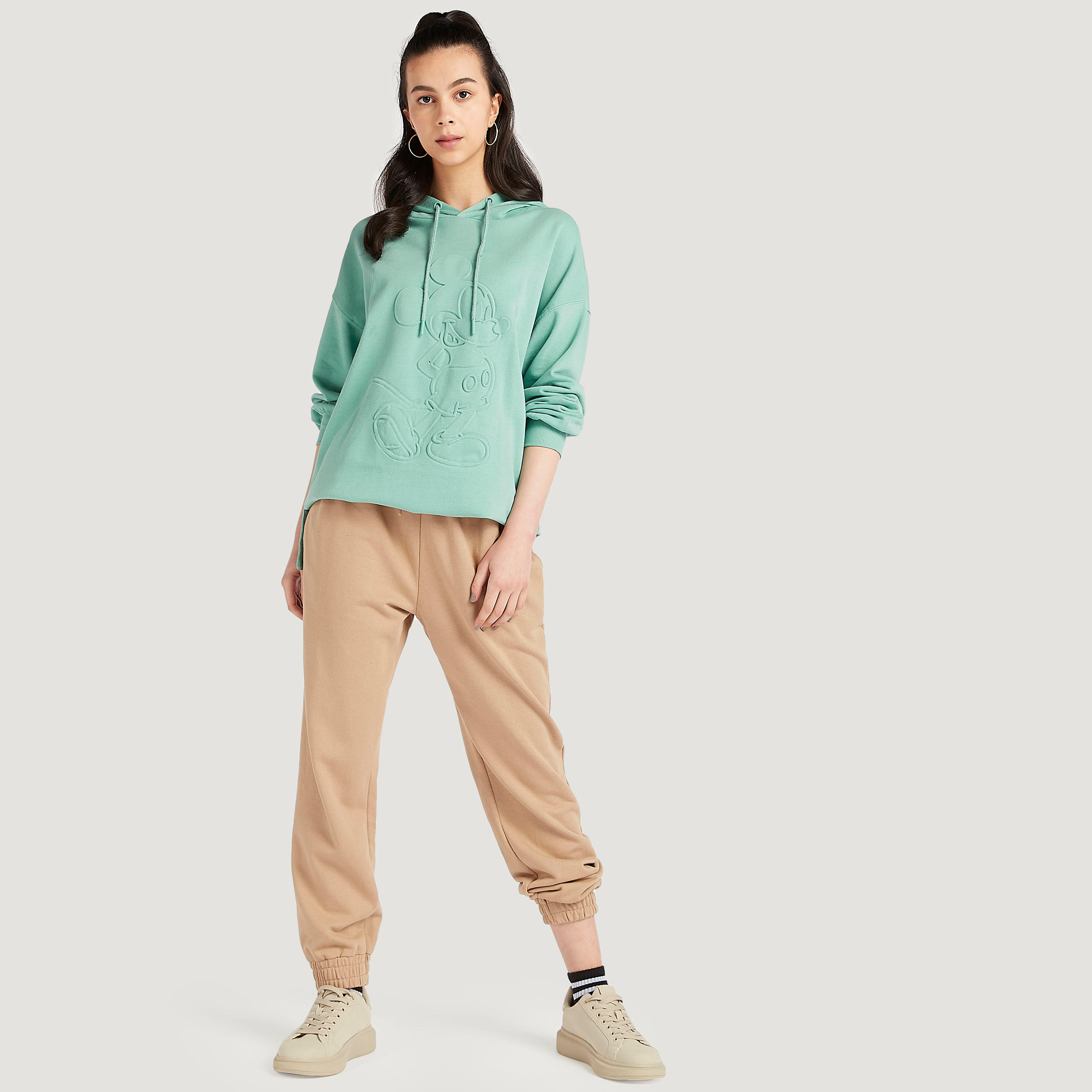 هودي بارز الملمس بأكمام طويلة وطبعات ميكي ماوس-women-winterwear-hoodiesandsweatshirts-hoodies-image-2