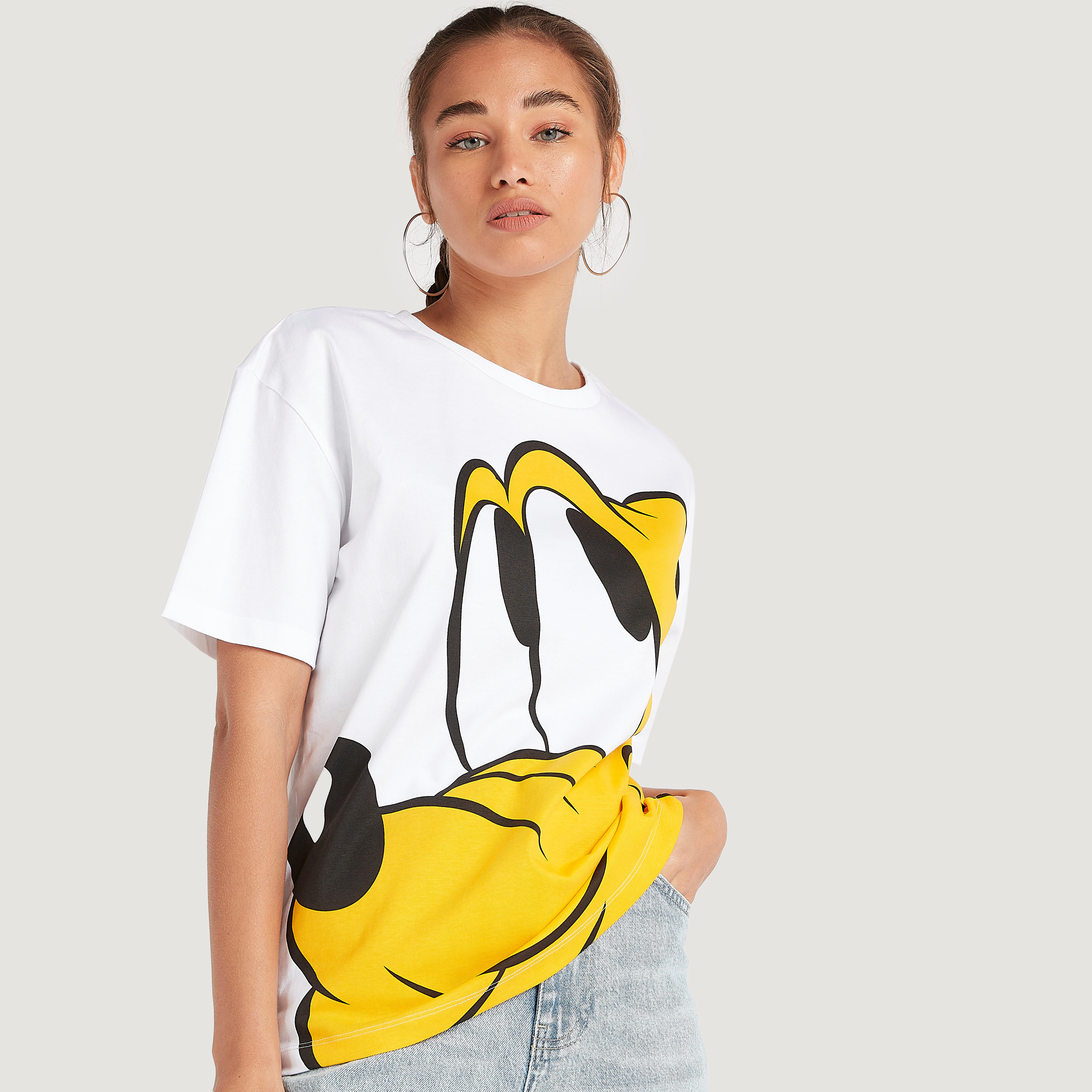 تيشيرت بياقة ضيّقة وأكمام قصيرة وطبعات جوفي-women-clothing-tshirts-image-3