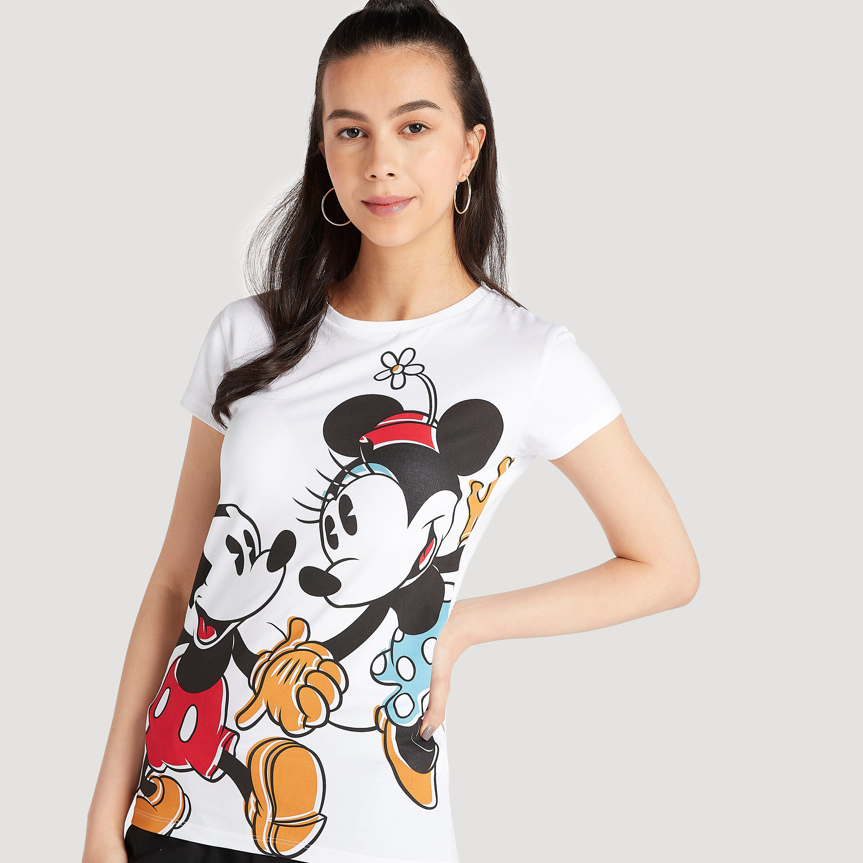 تيشيرت بياقة ضيّقة وأكمام كاب وطبعات ميكي وميني  ماوس-women-clothing-tshirts-image-1