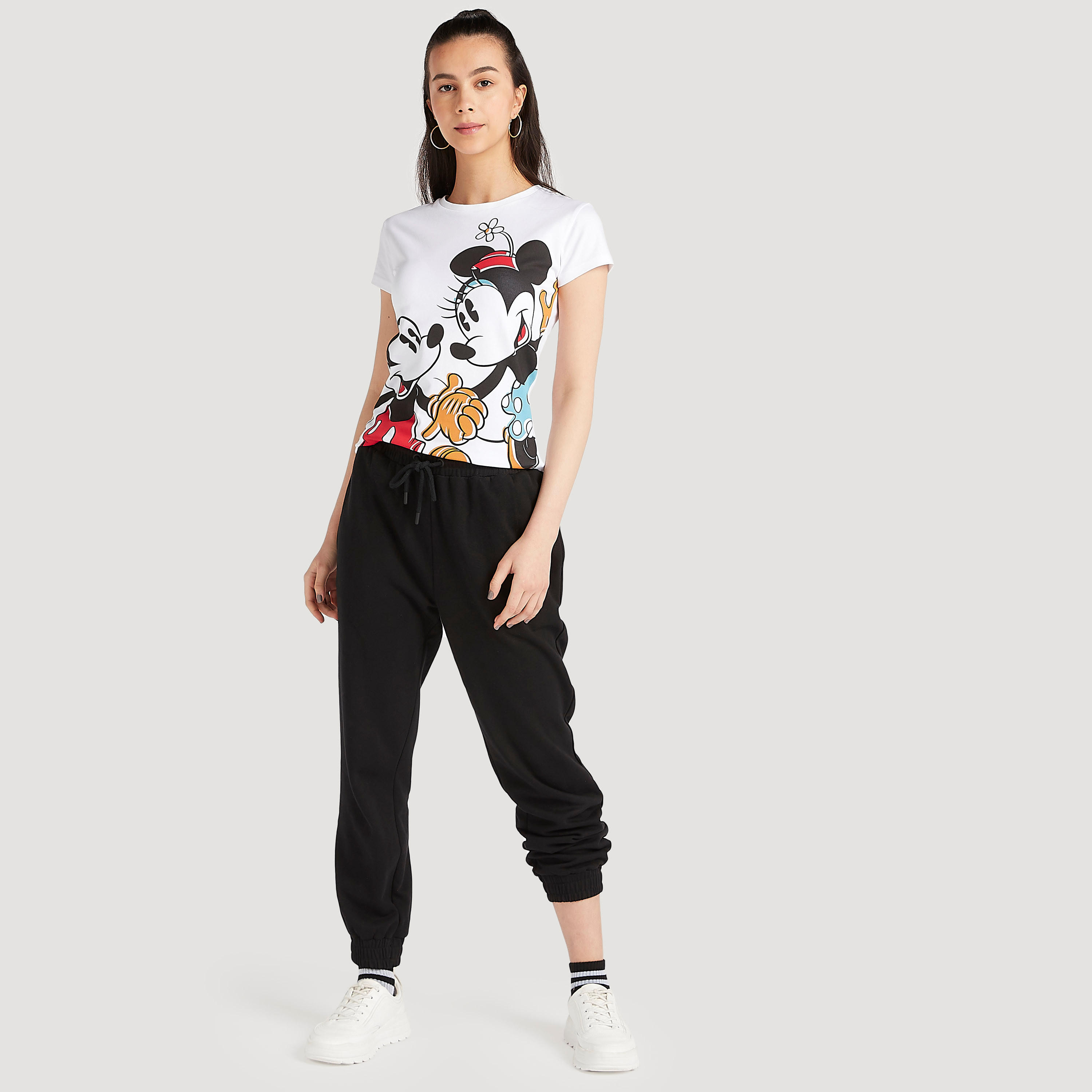 تيشيرت بياقة ضيّقة وأكمام كاب وطبعات ميكي وميني  ماوس-women-clothing-tshirts-image-2