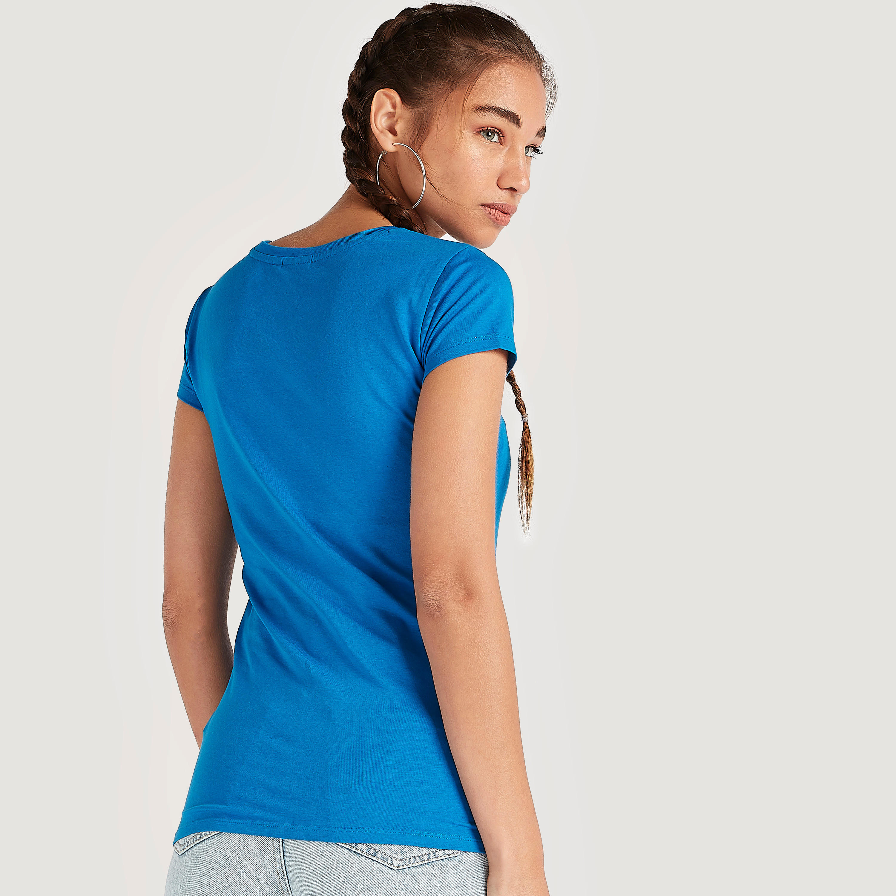 تيشيرت بطبعات ذي فلينستون مع أكمام كاب وياقة ضيّقة-women-clothing-tshirts-image-4