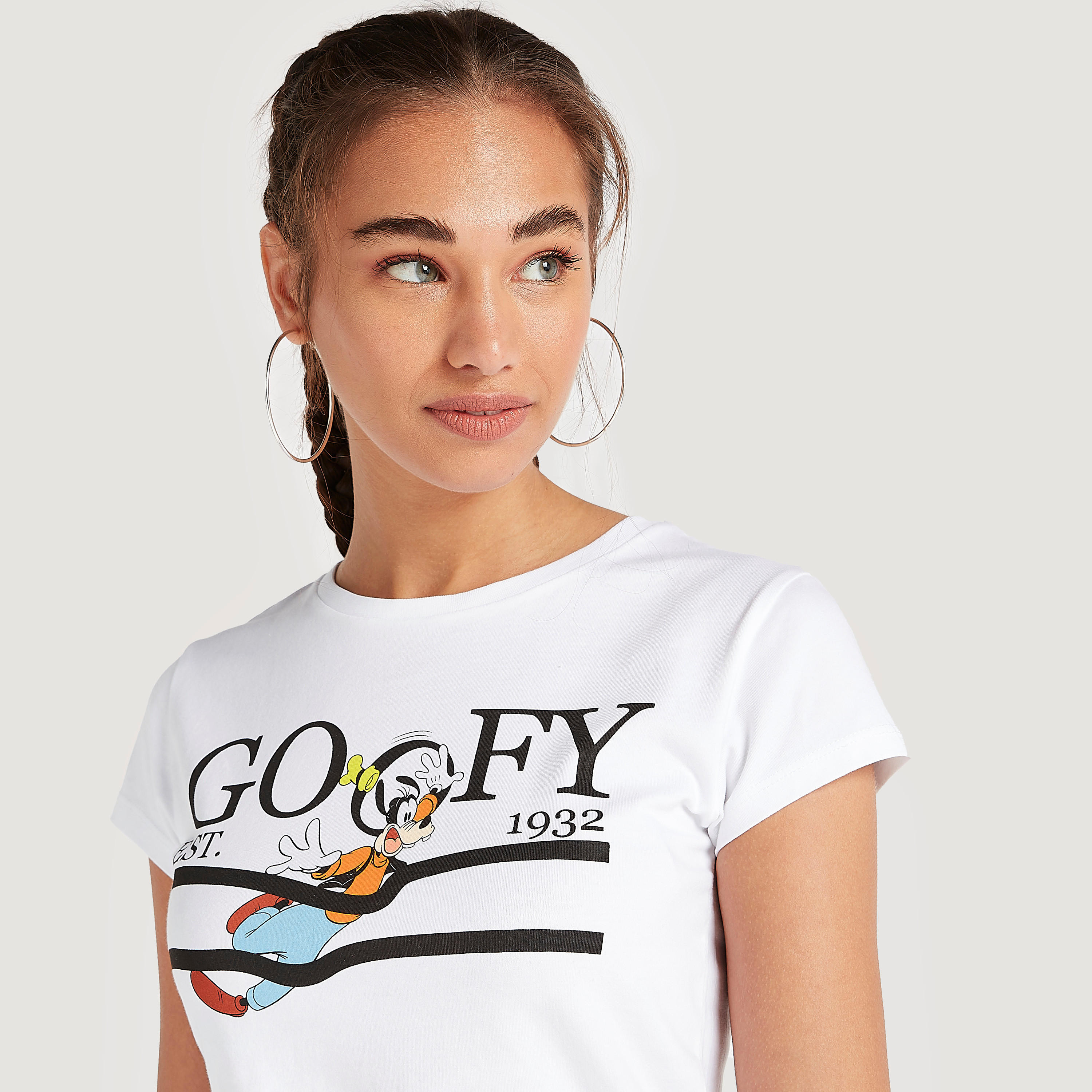 تيشيرت بياقة ضيّقة وأكمام كاب وطبعات من جوفي-women-clothing-tshirts-image-3
