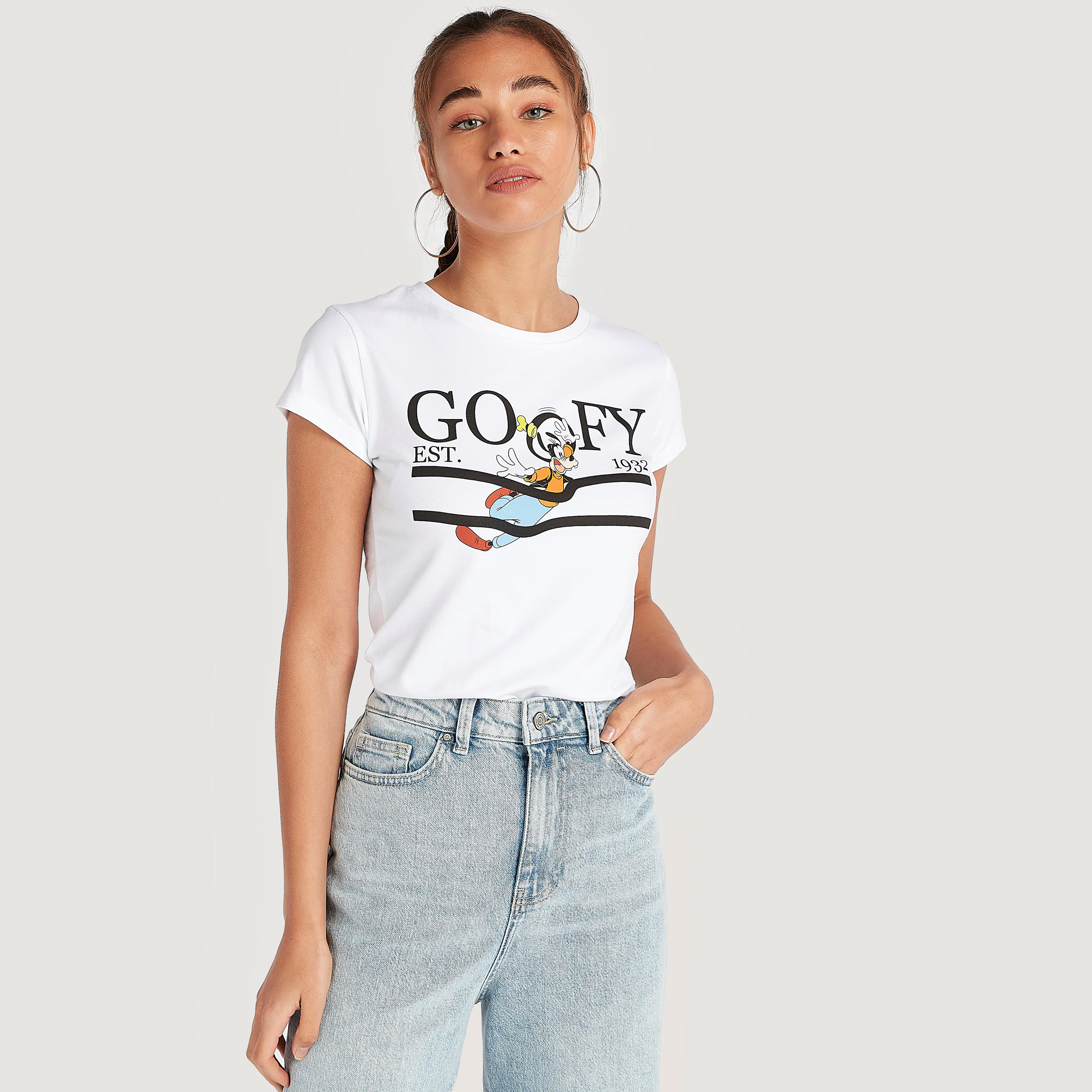 تيشيرت بياقة ضيّقة وأكمام كاب وطبعات من جوفي-women-clothing-tshirts-image-5