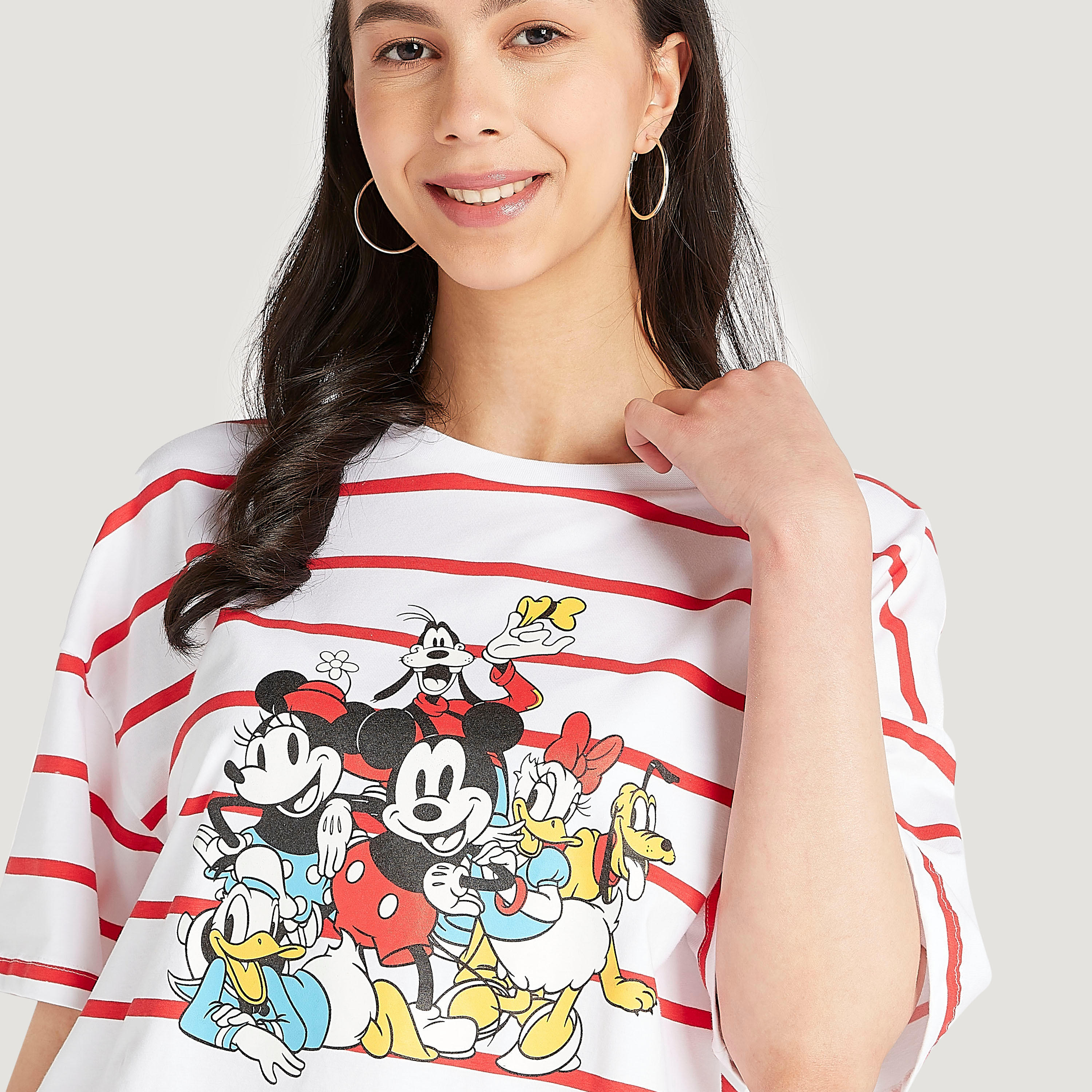 تيشيرت بأكمام قصيرة وطبعات-women-clothing-tshirts-image-3