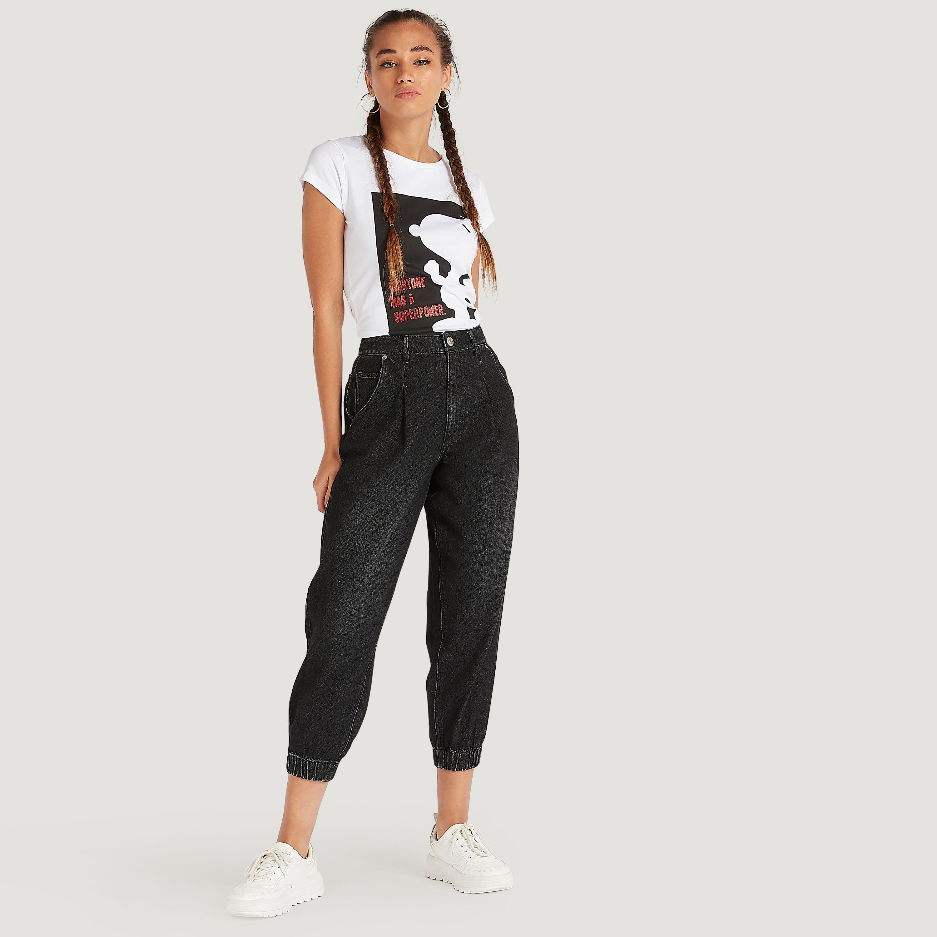 تيشيرت بياقة ضيّقة وأكمام كاب وطبعات-women-clothing-tshirts-image-2