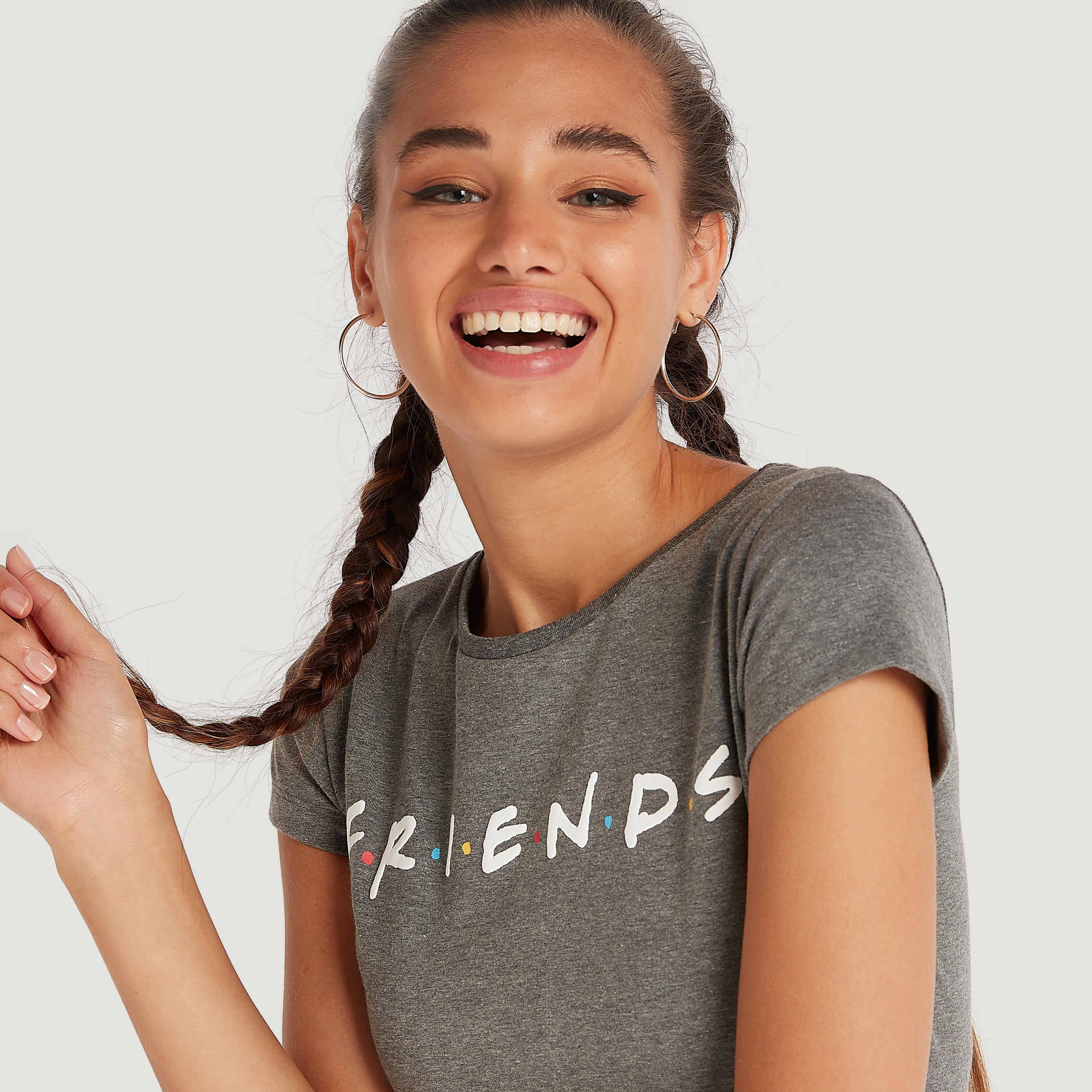 تيشيرت بياقة ضيقة وأكمام كاب وطبعات-women-clothing-tshirts-image-3