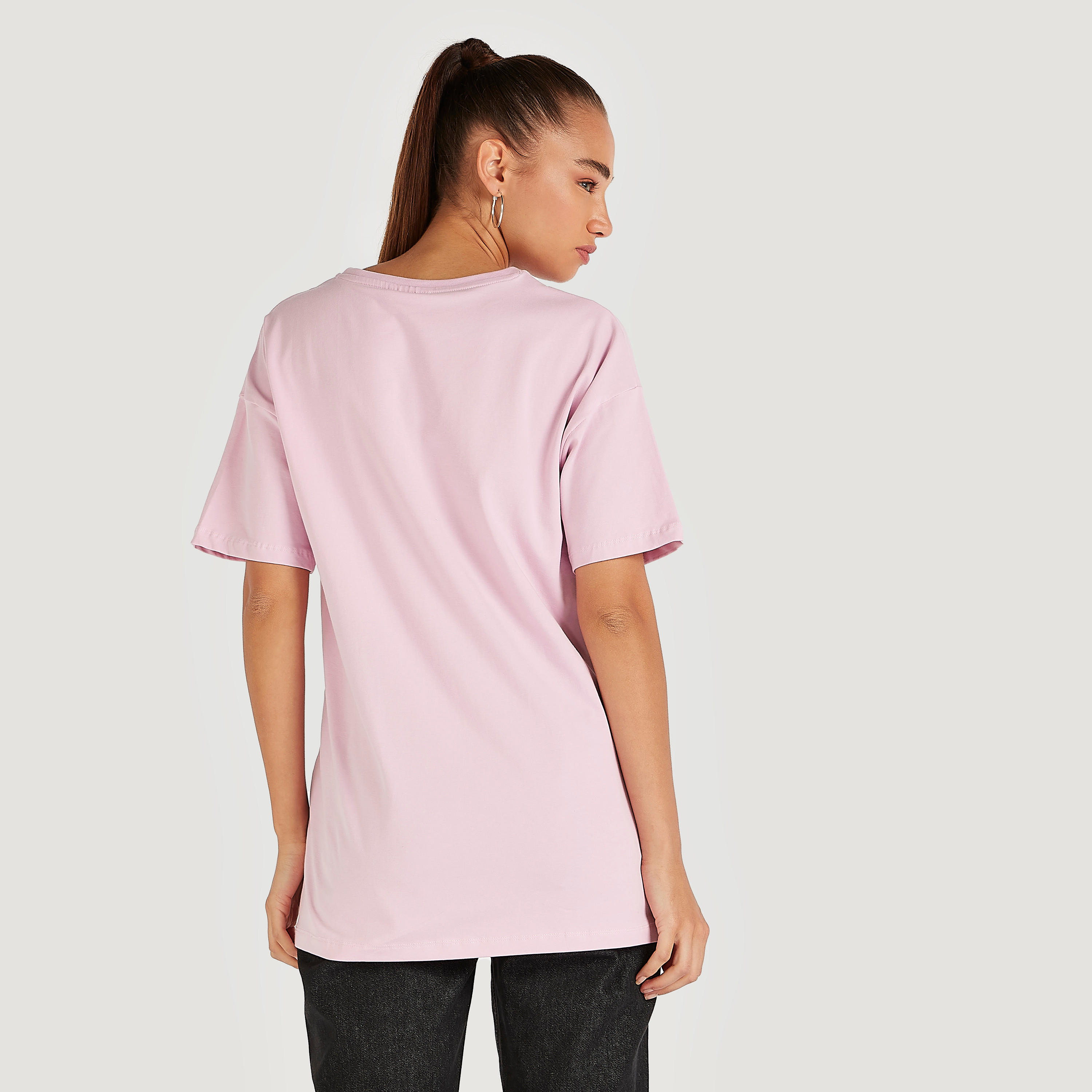 تيشيرت طويل بياقة ضيّقة وطبعات آريل ذا ميرميد-women-clothing-tshirts-image-4