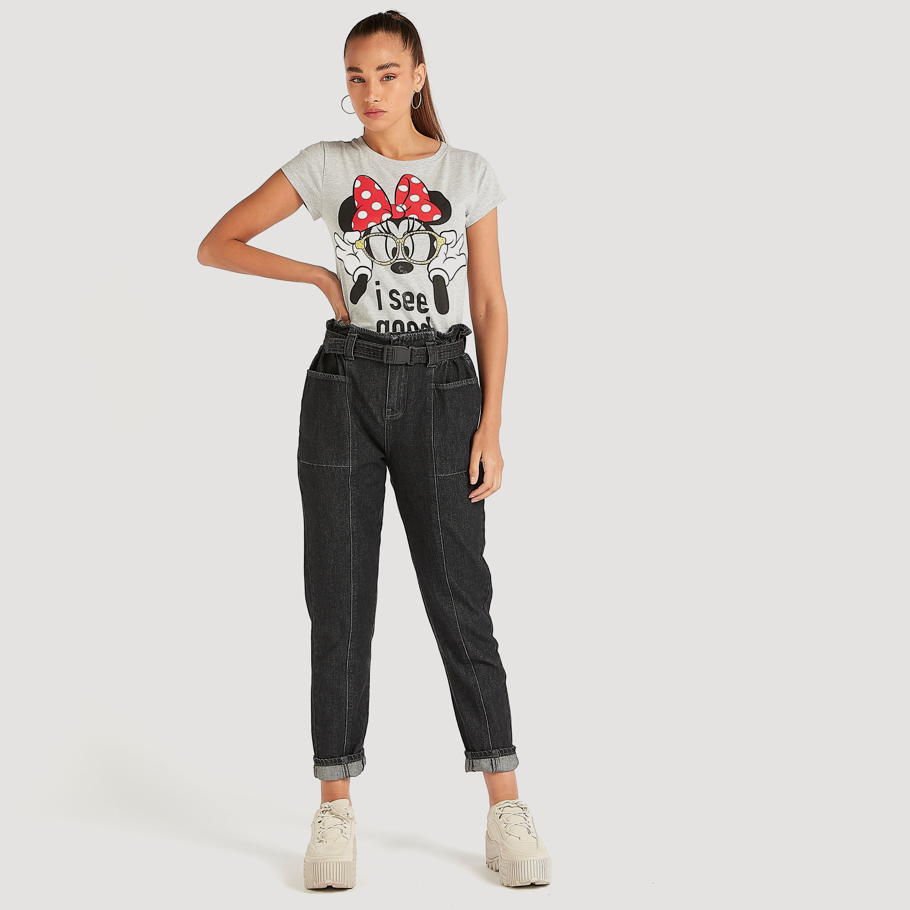 تيشيرت بياقة ضيّقة وأكمام كاب وطبعات ميكي ماوس-women-clothing-tshirts-image-2