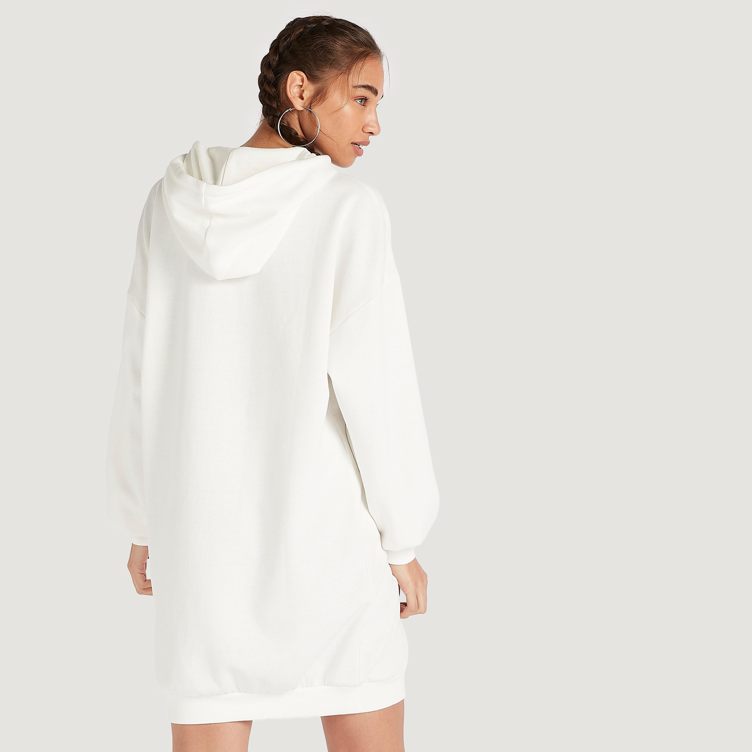 فستان جامبر قصير بطبعات شعار وقبّعة وأكمام طويلة-women-clothing-dresses-image-4