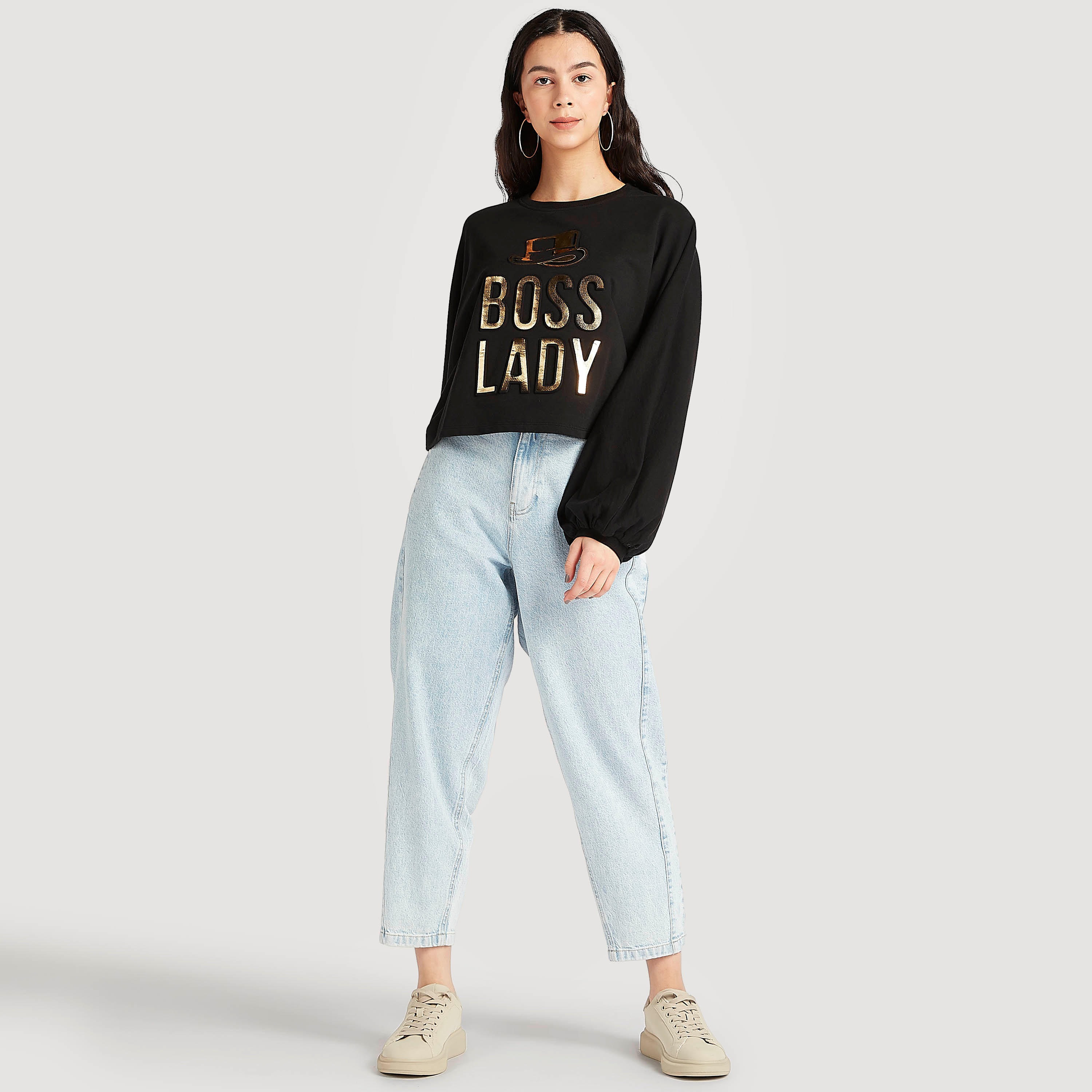 سويت شيرت بياقة ضيقة وأكمام طويلة منفوخة وطبعات-women-winterwear-hoodiesandsweatshirts-sweatshirts-image-2