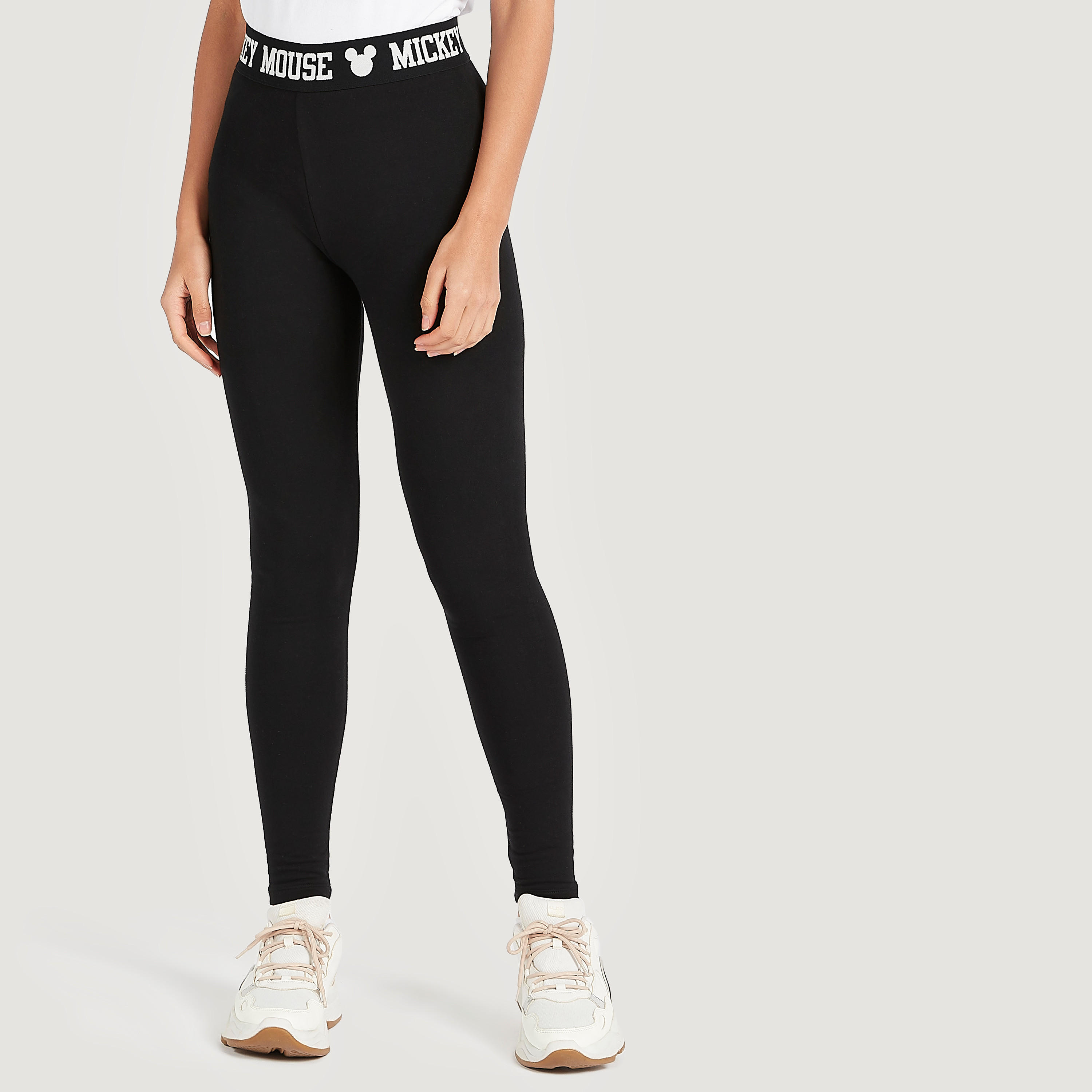بنطلون ليقنز بخصر مطّاطي متوسّط الارتفاع وطبعات ميكي ماوس-women-clothing-bottoms-leggings-image-1