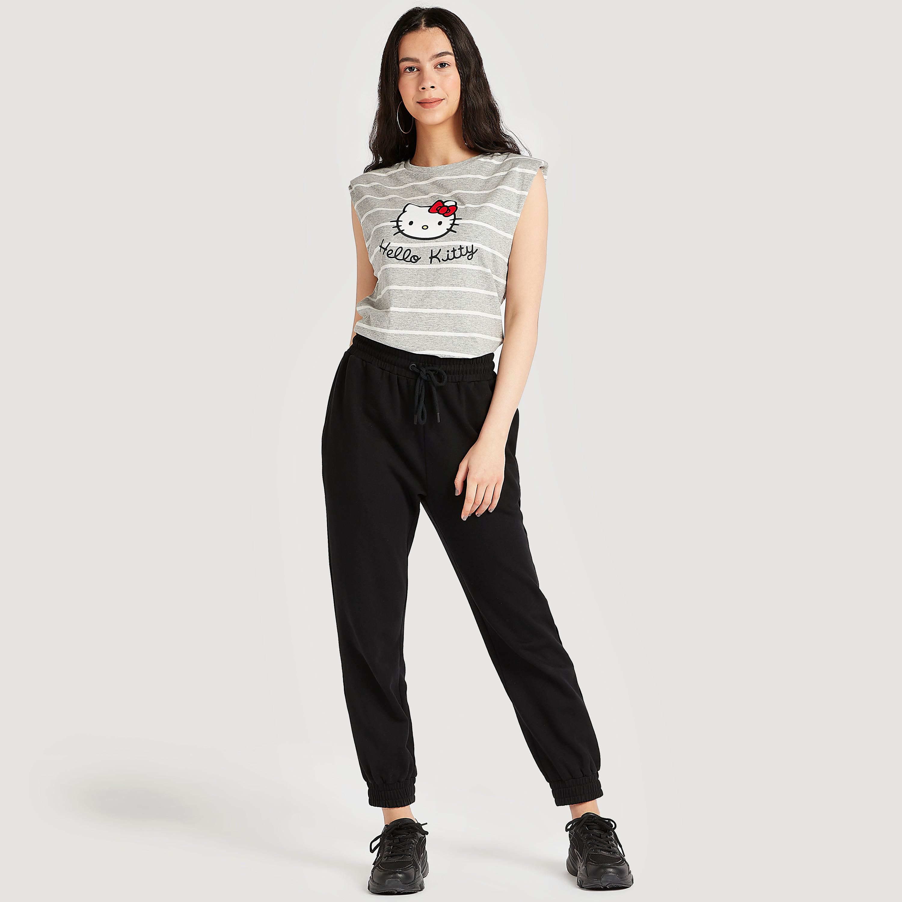 تيشيرت دون أكمام بياقة ضيقة وطبعات هاللو كيتي-women-clothing-tshirts-image-4